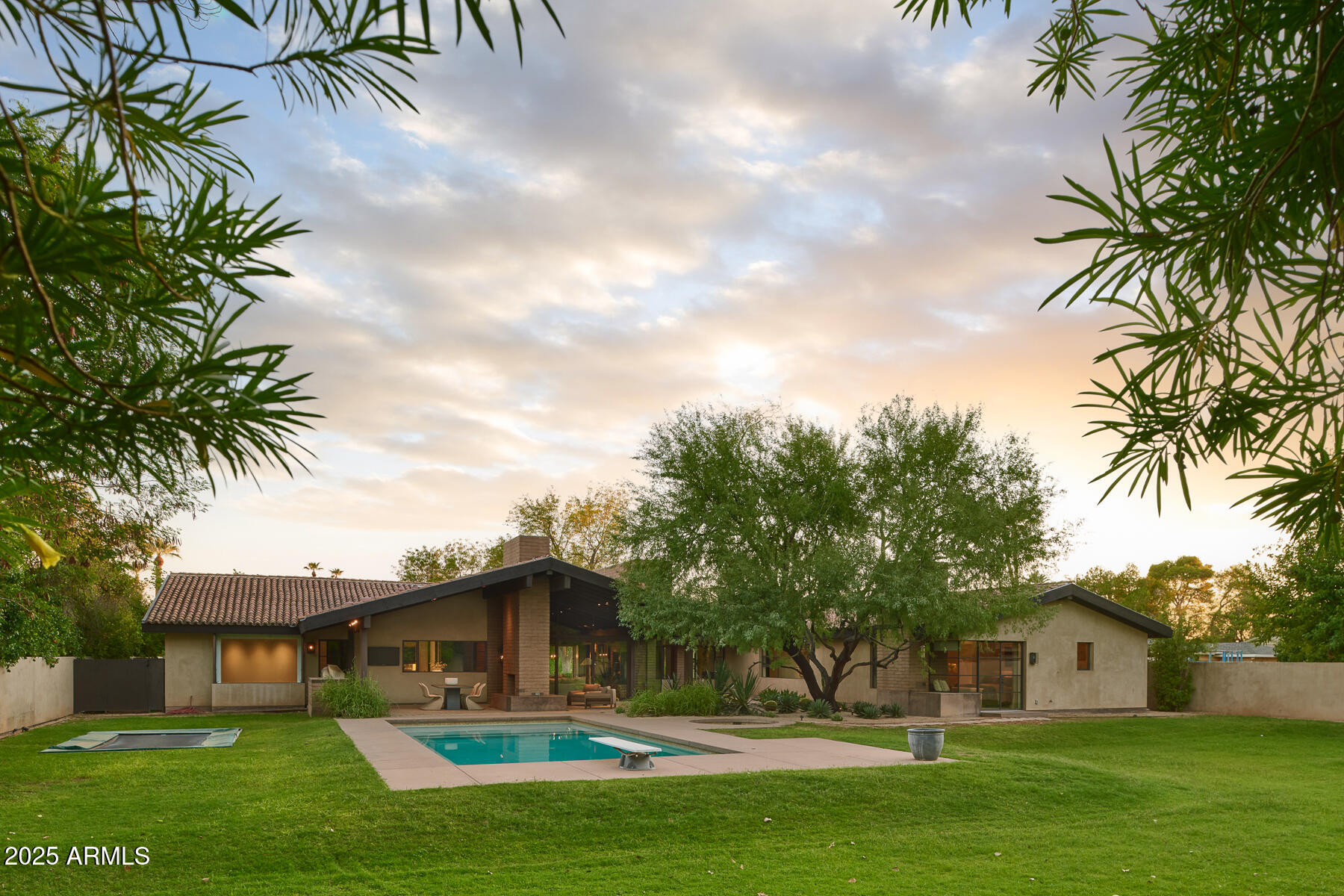 514 W ROSE Lane, Phoenix