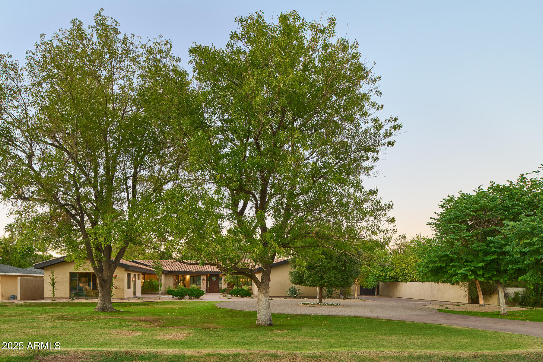 514 W ROSE Lane, Phoenix