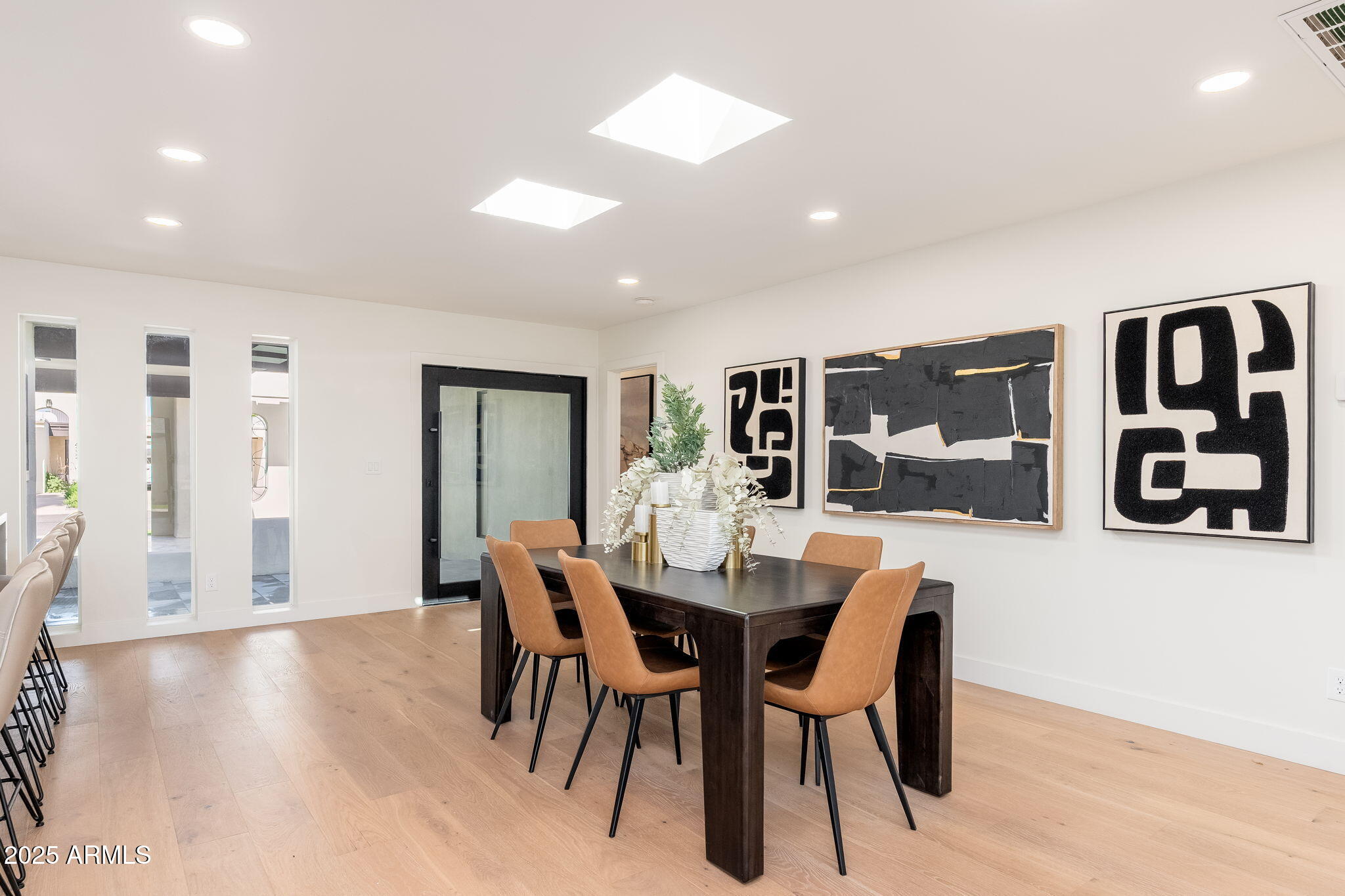 4333 E Fairmount Avenue