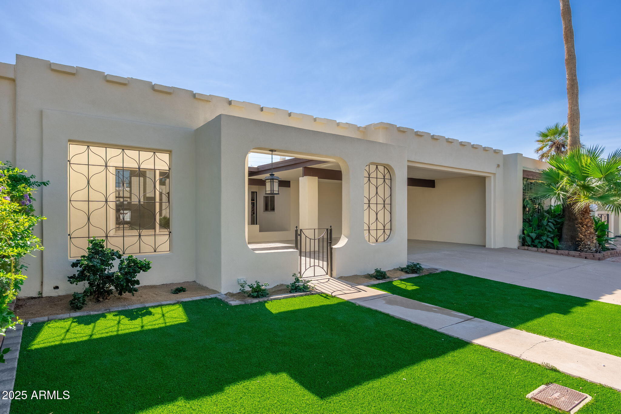 4333 E Fairmount Avenue