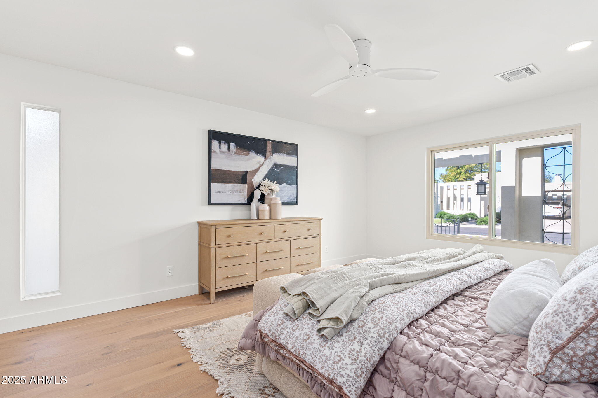 4333 E Fairmount Avenue