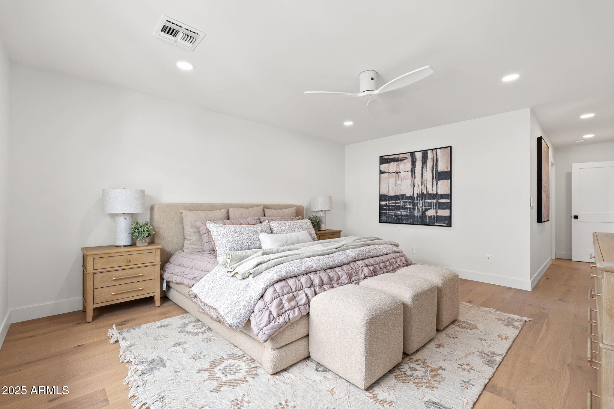 4333 E Fairmount Avenue