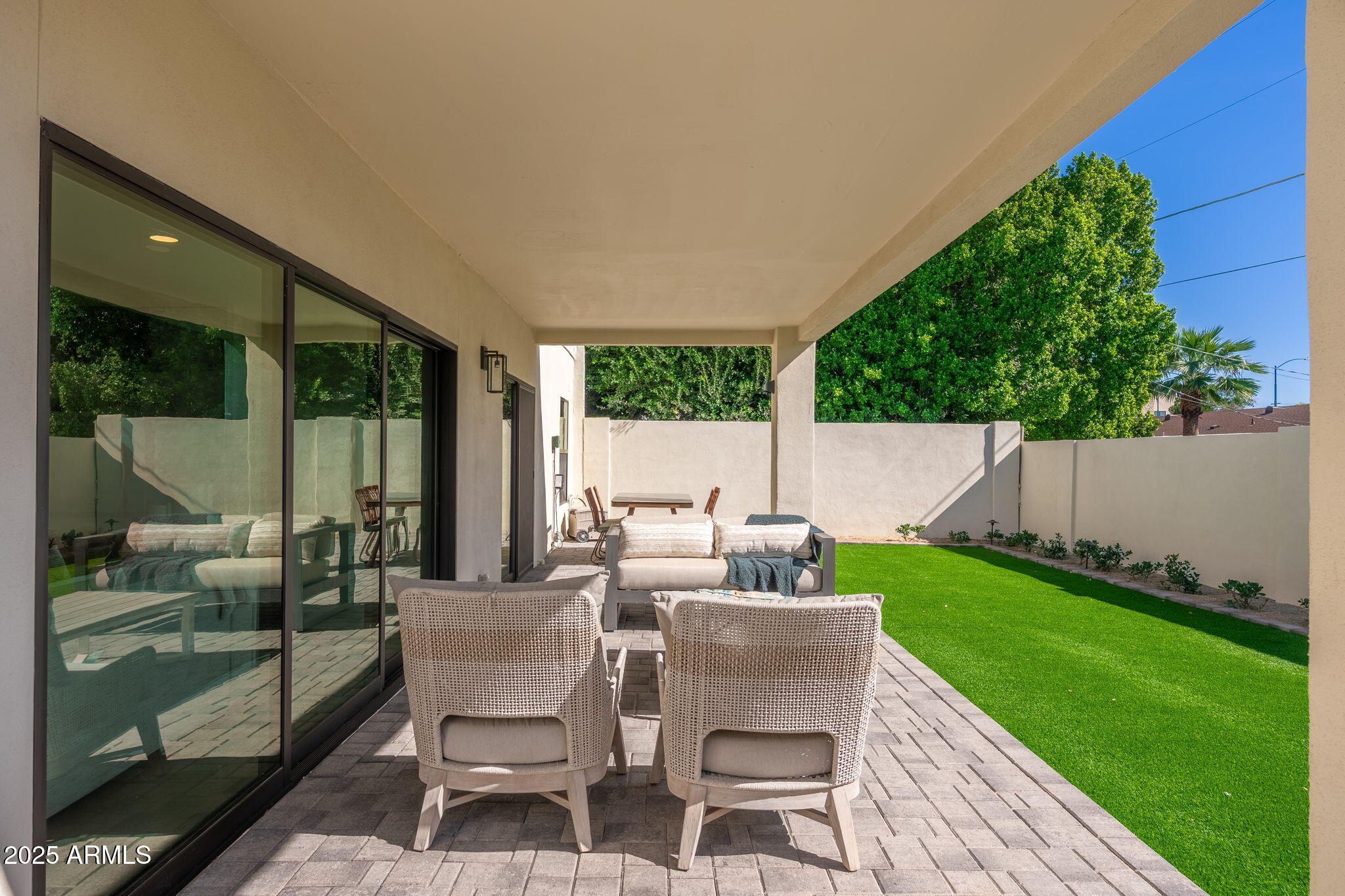 4333 E Fairmount Avenue