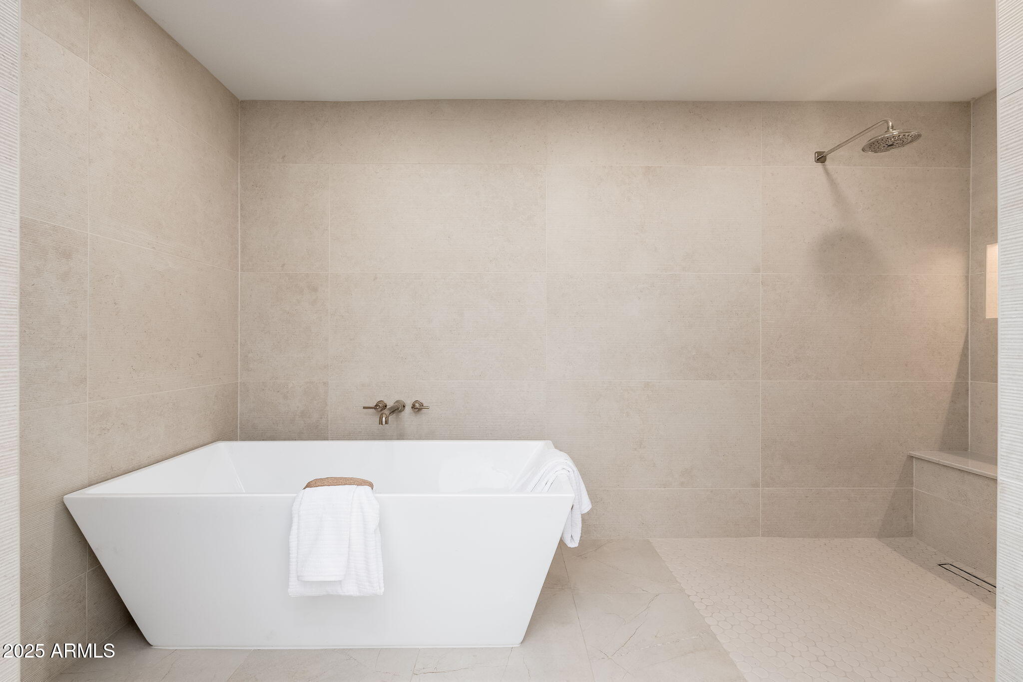 4333 E Fairmount Avenue