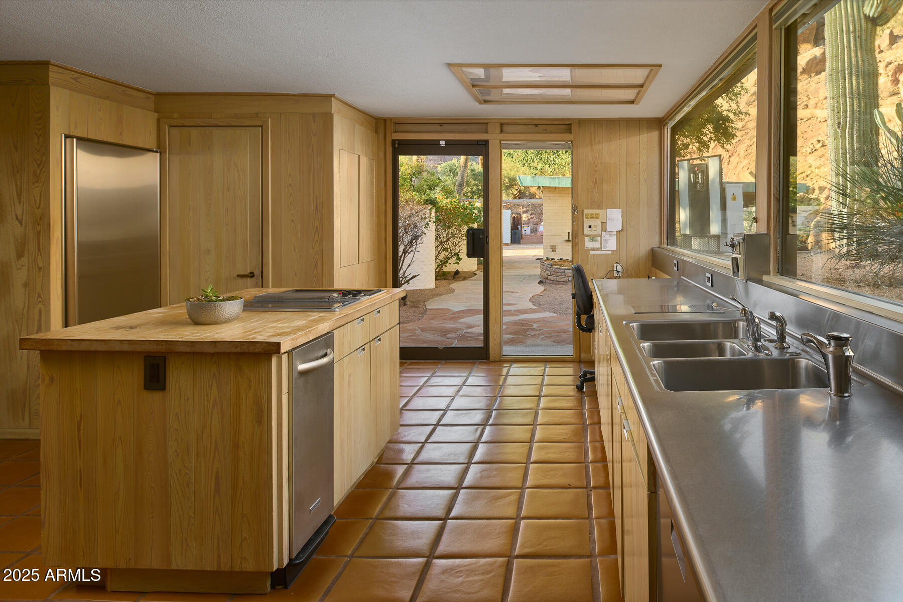 5500 N DROMEDARY Road