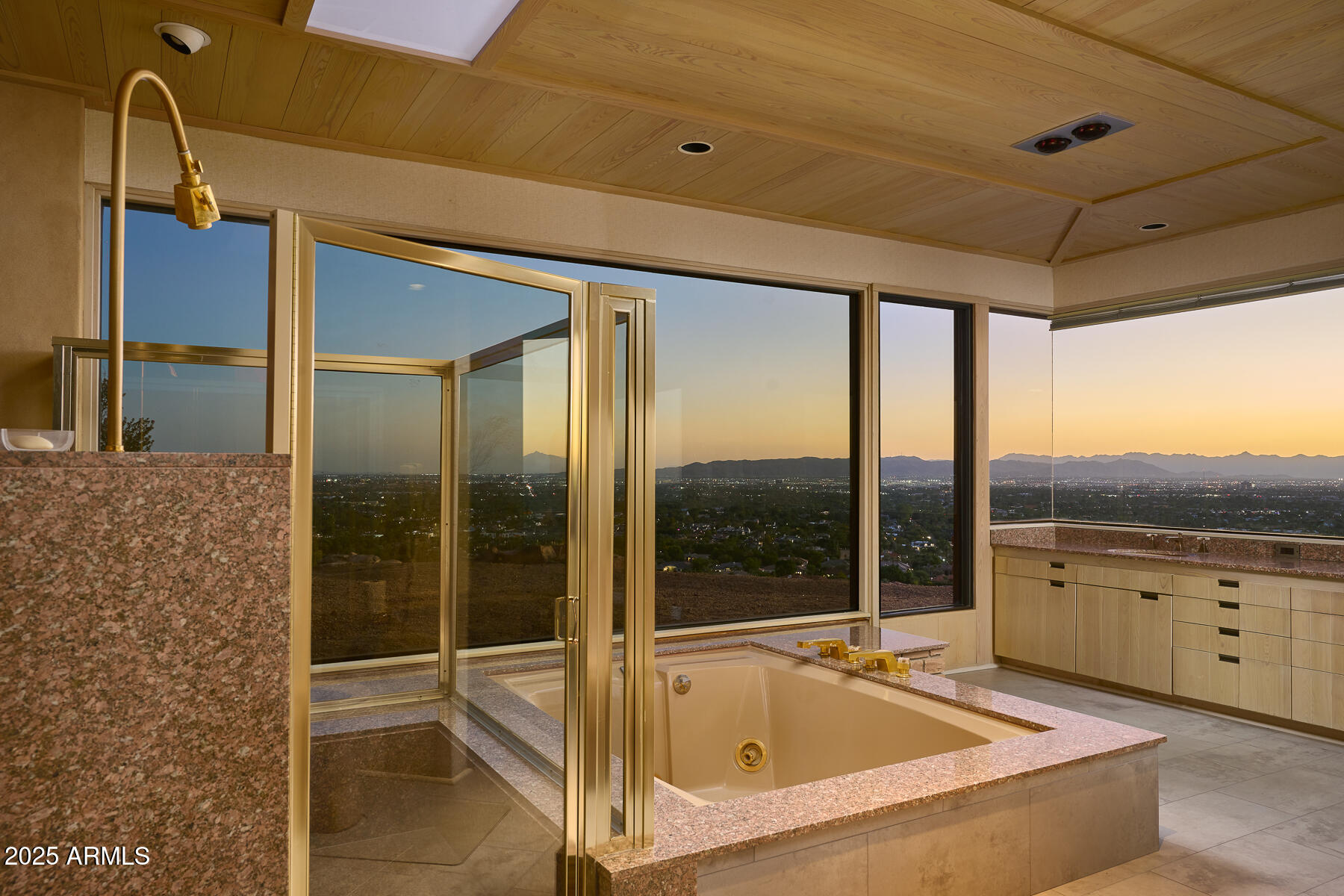 5500 N DROMEDARY Road