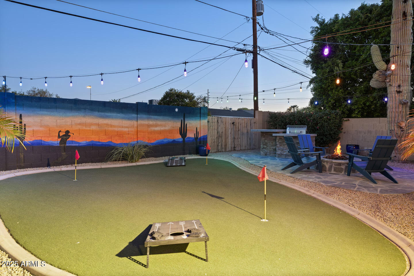 6419 E CAMBRIDGE Avenue