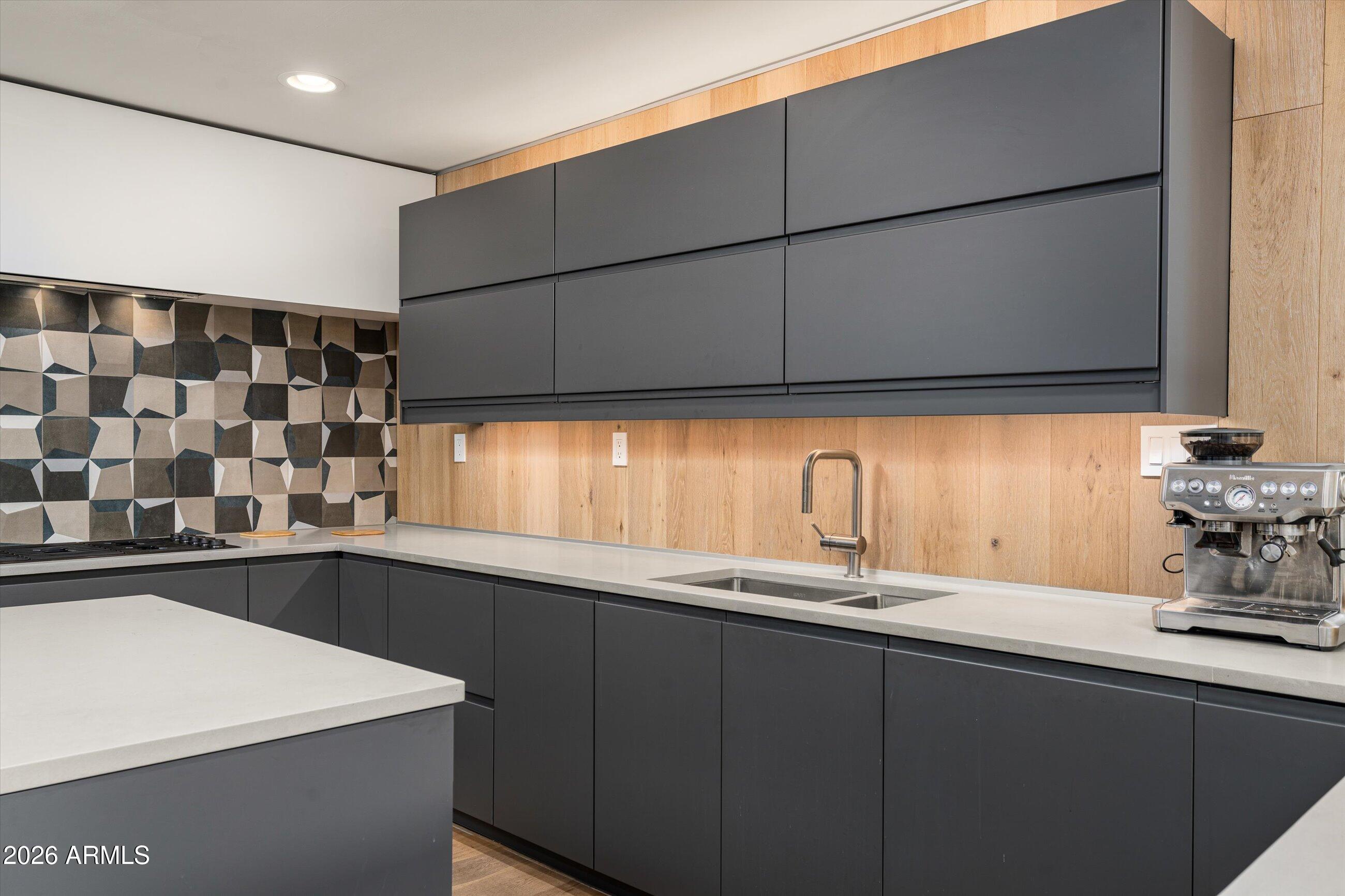 6511 E MONTEROSA Street