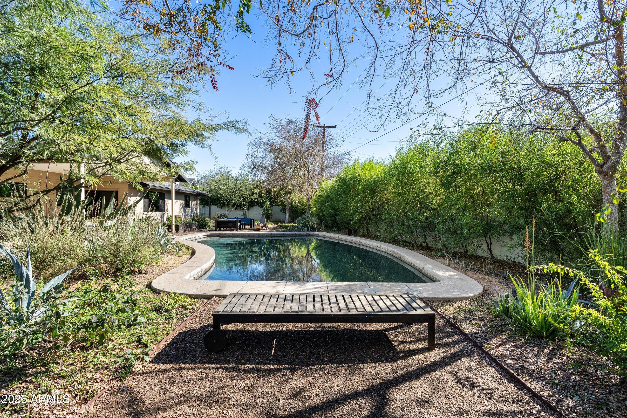 6511 E MONTEROSA Street