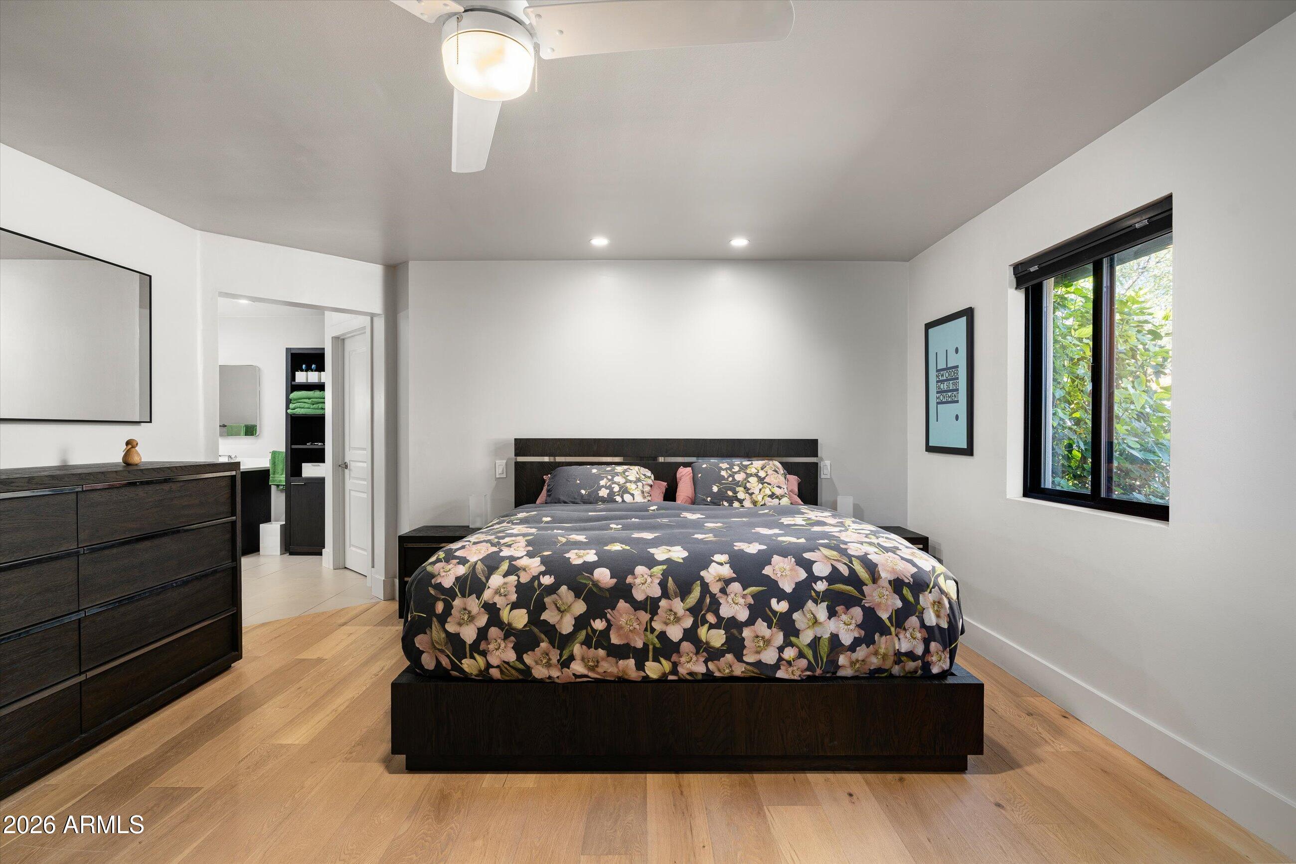 6511 E MONTEROSA Street