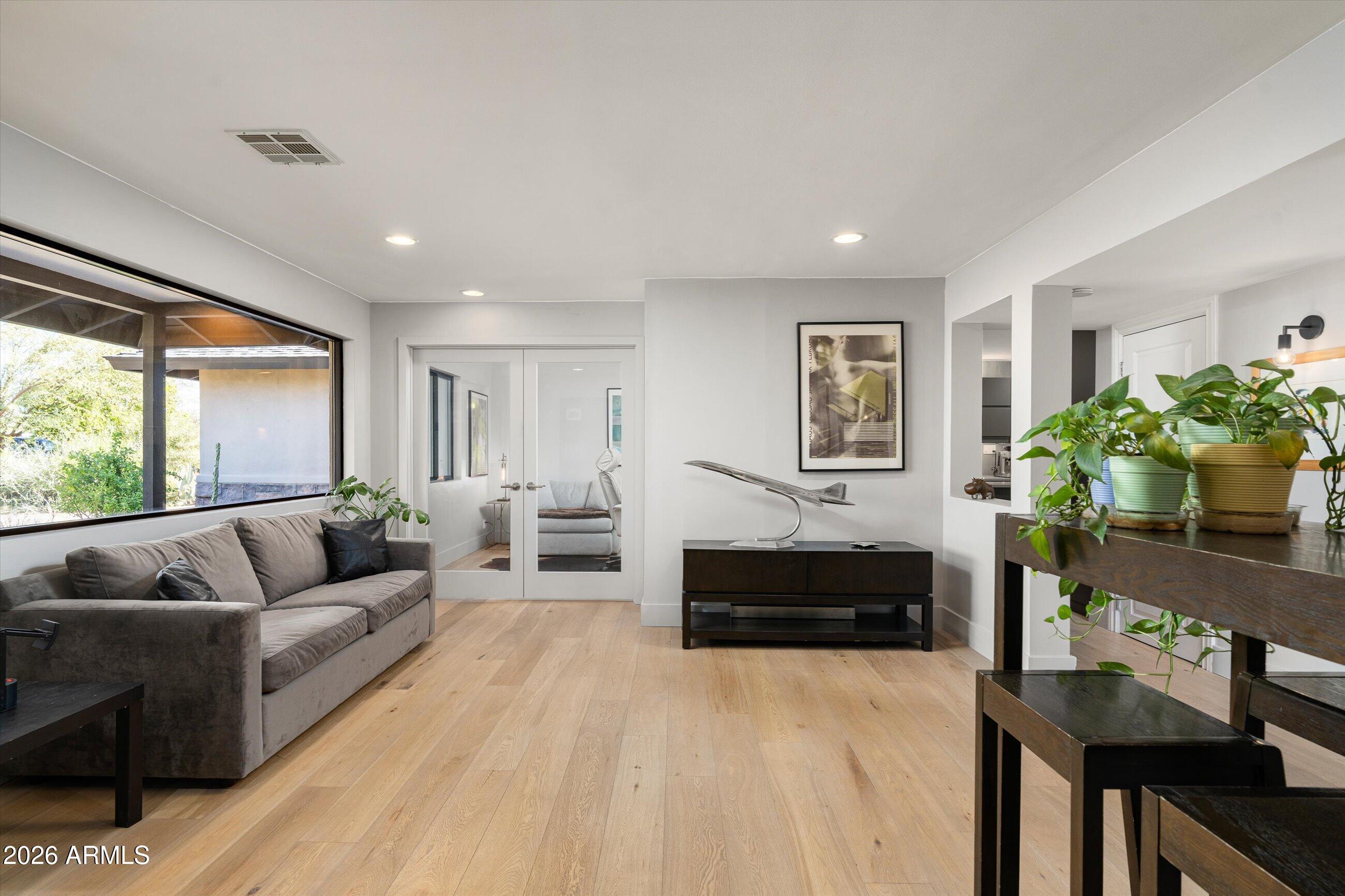 6511 E MONTEROSA Street