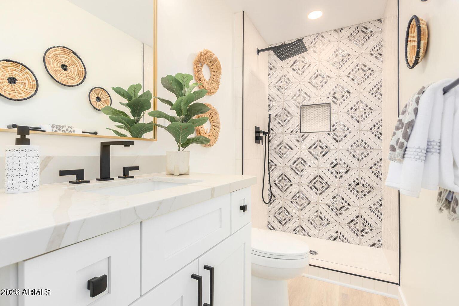 3505 E CAMPBELL Avenue 17