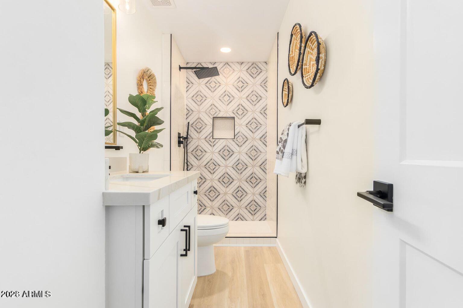 3505 E CAMPBELL Avenue 17