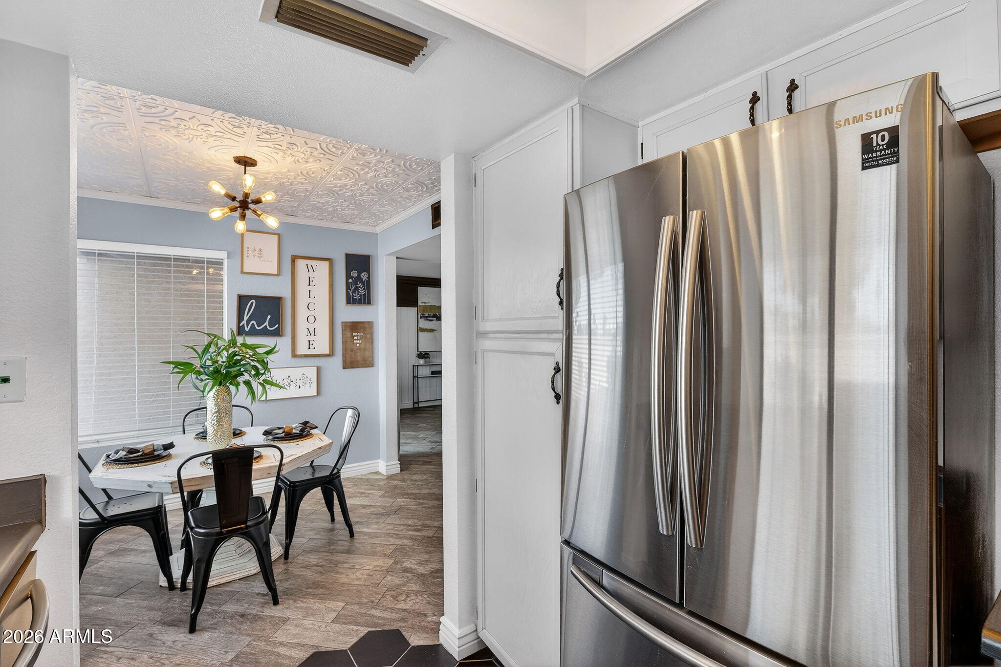 2834 S EXTENSION Road 1026