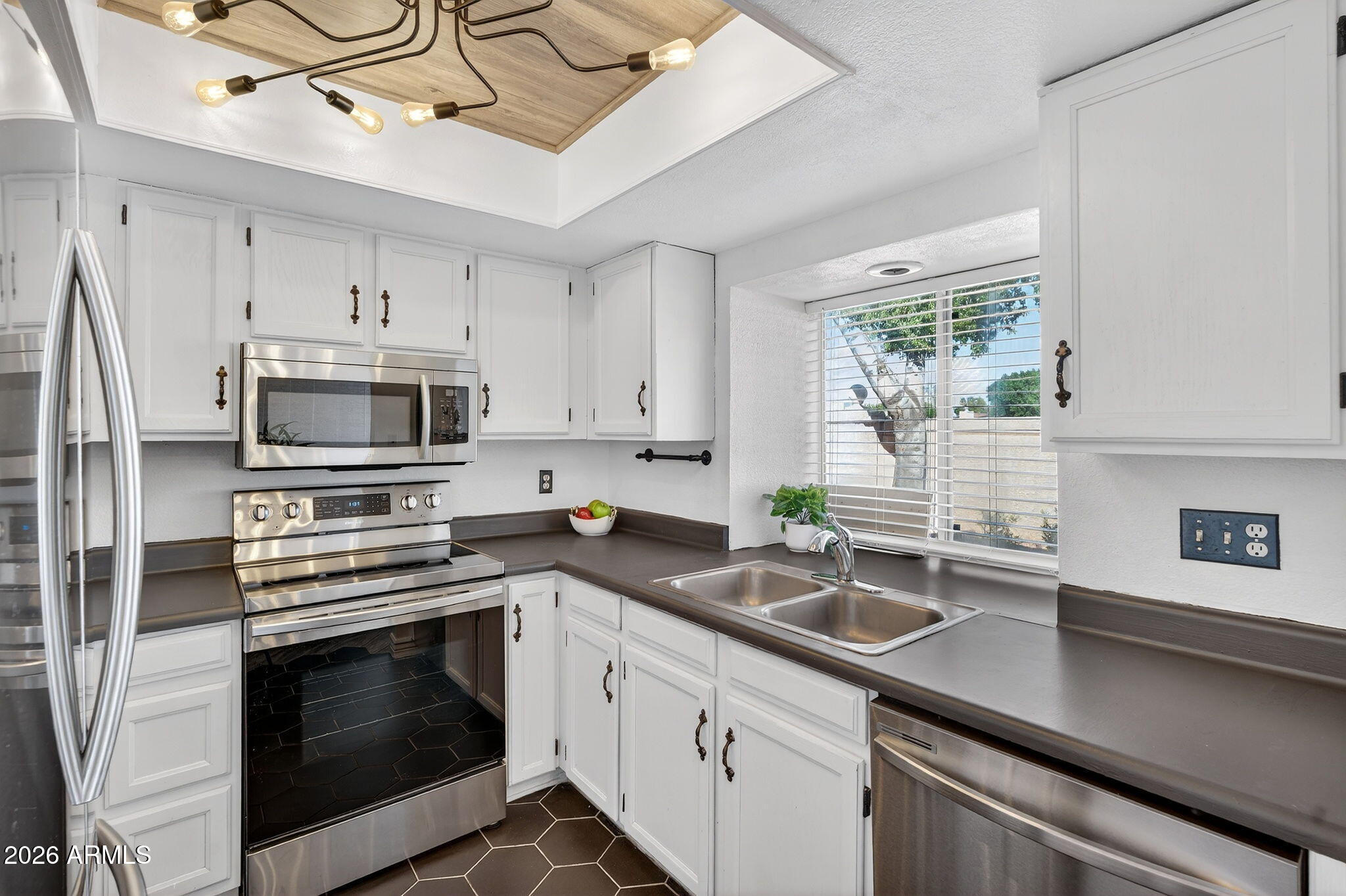 2834 S EXTENSION Road 1026