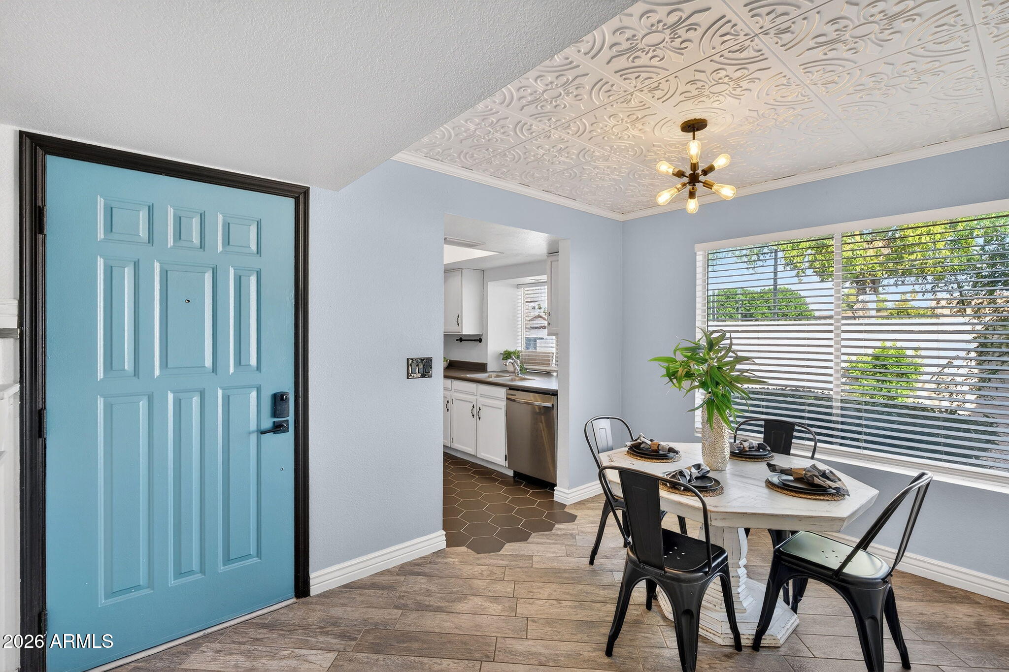 2834 S EXTENSION Road 1026