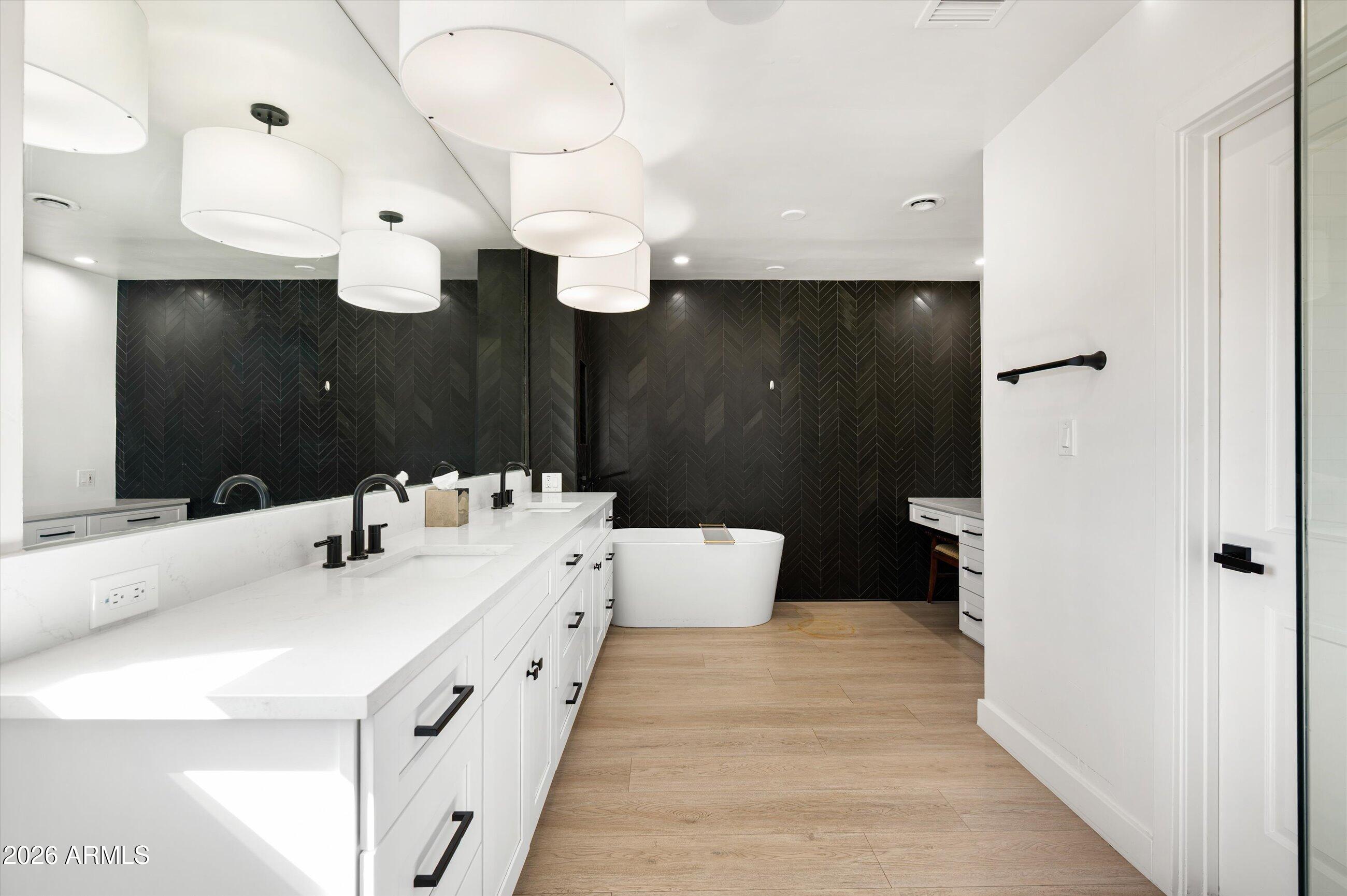 4545 N ROYAL VIEW Drive E