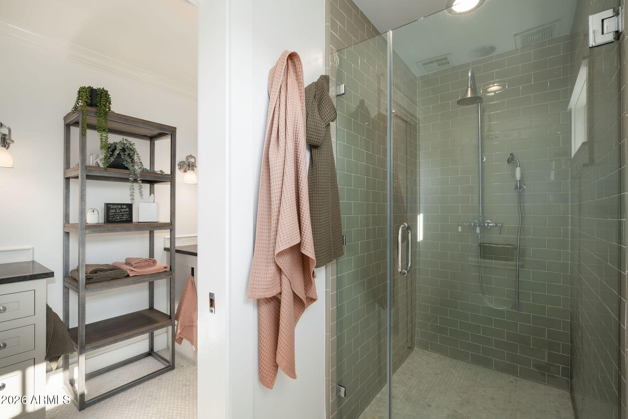 5627 E MONTEROSA Street