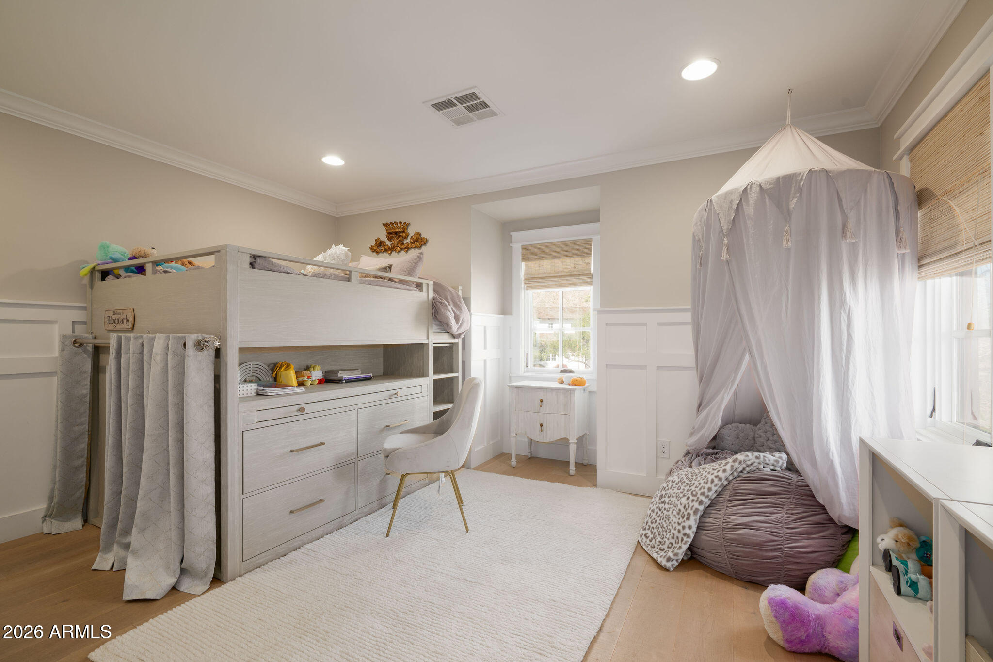 5627 E MONTEROSA Street