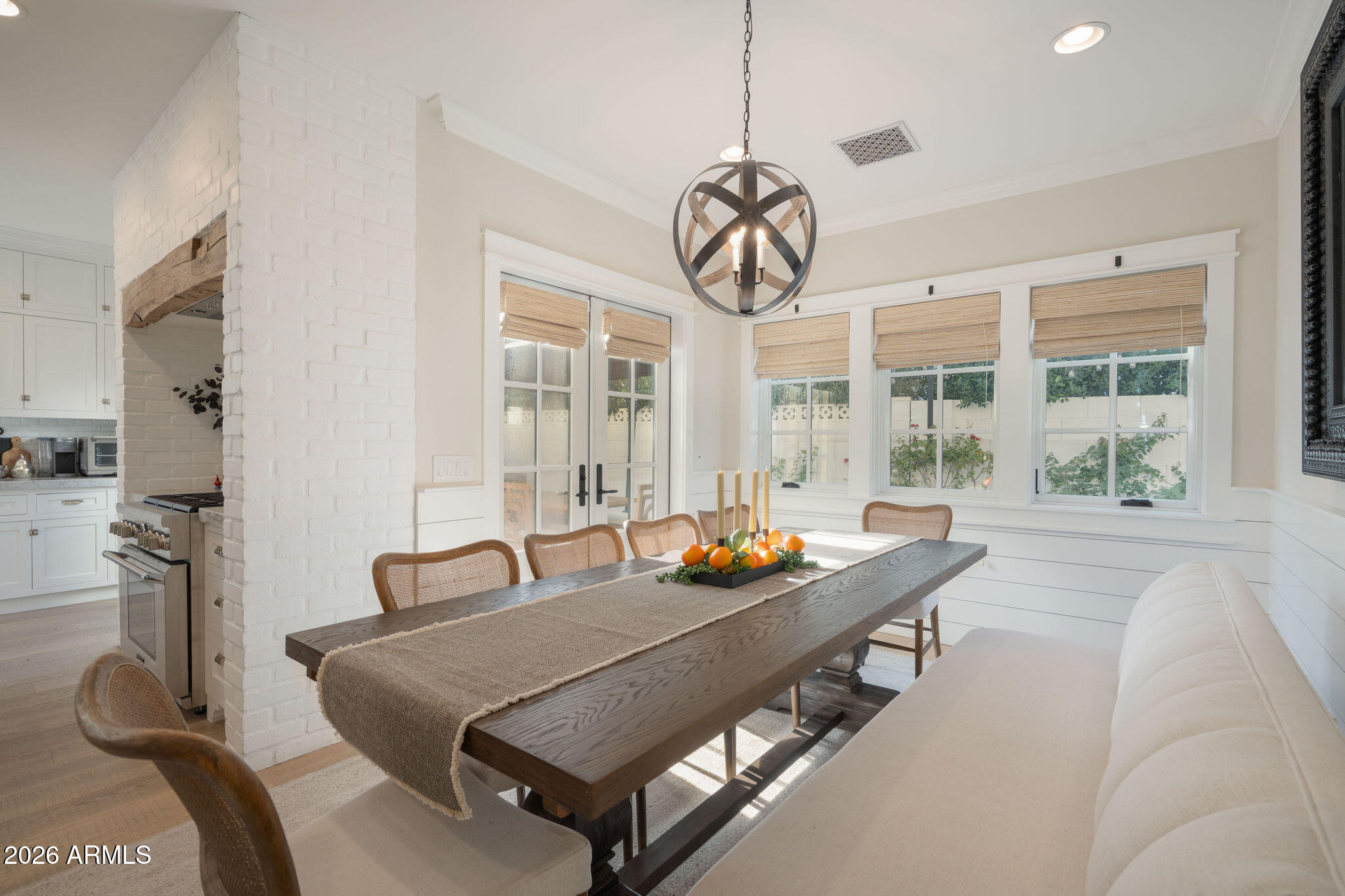 5627 E MONTEROSA Street