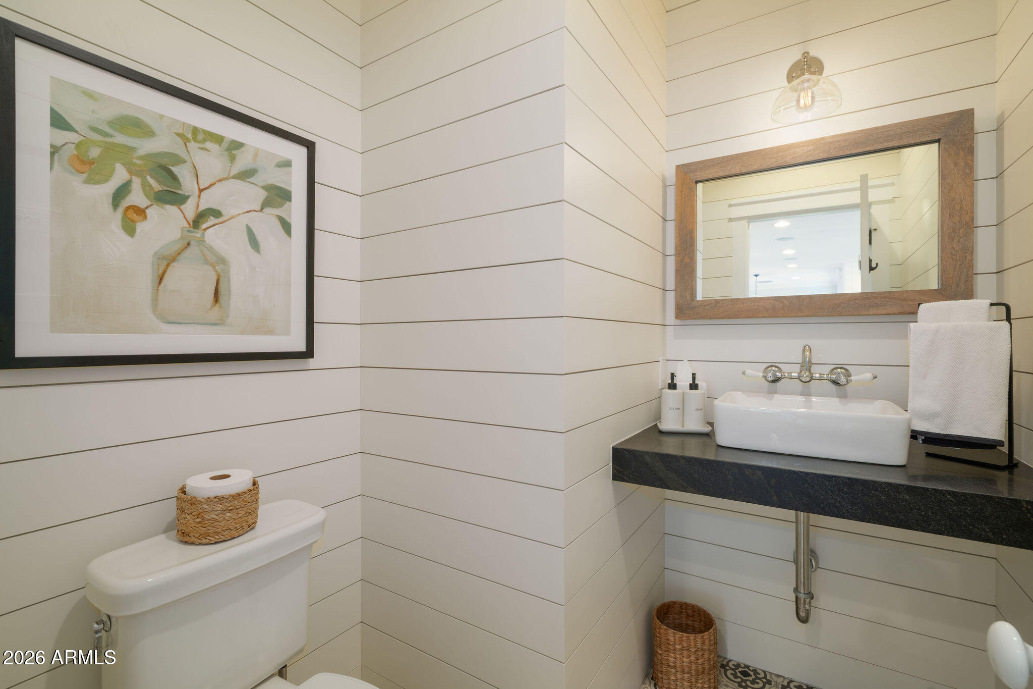 5627 E MONTEROSA Street