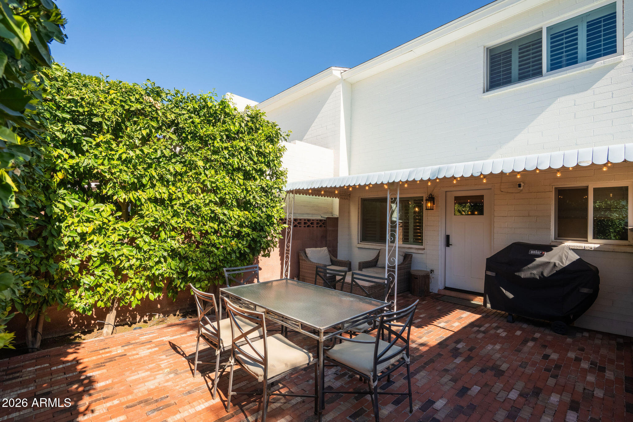 4009 E CAMPBELL Avenue