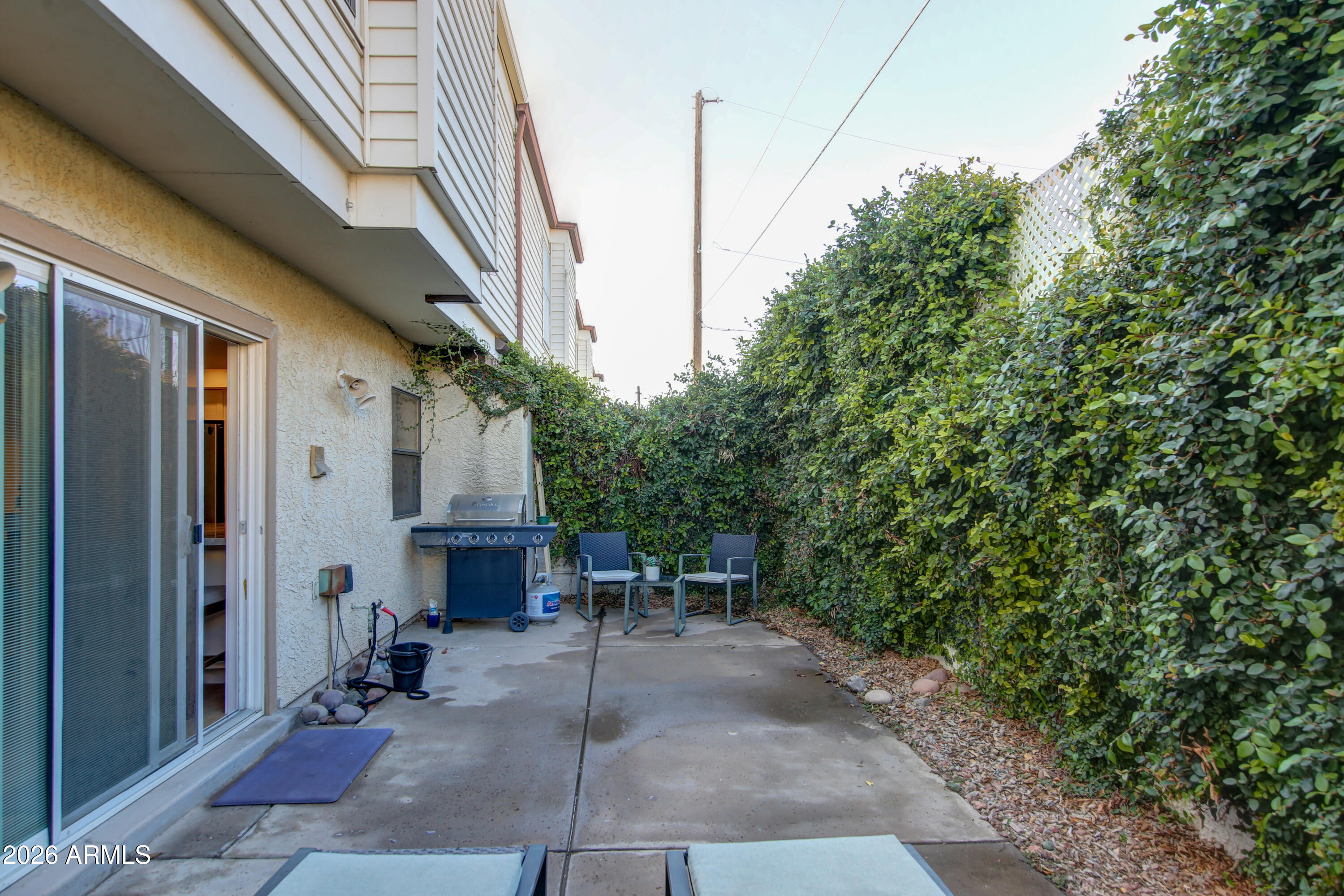 6516 N 10TH Place