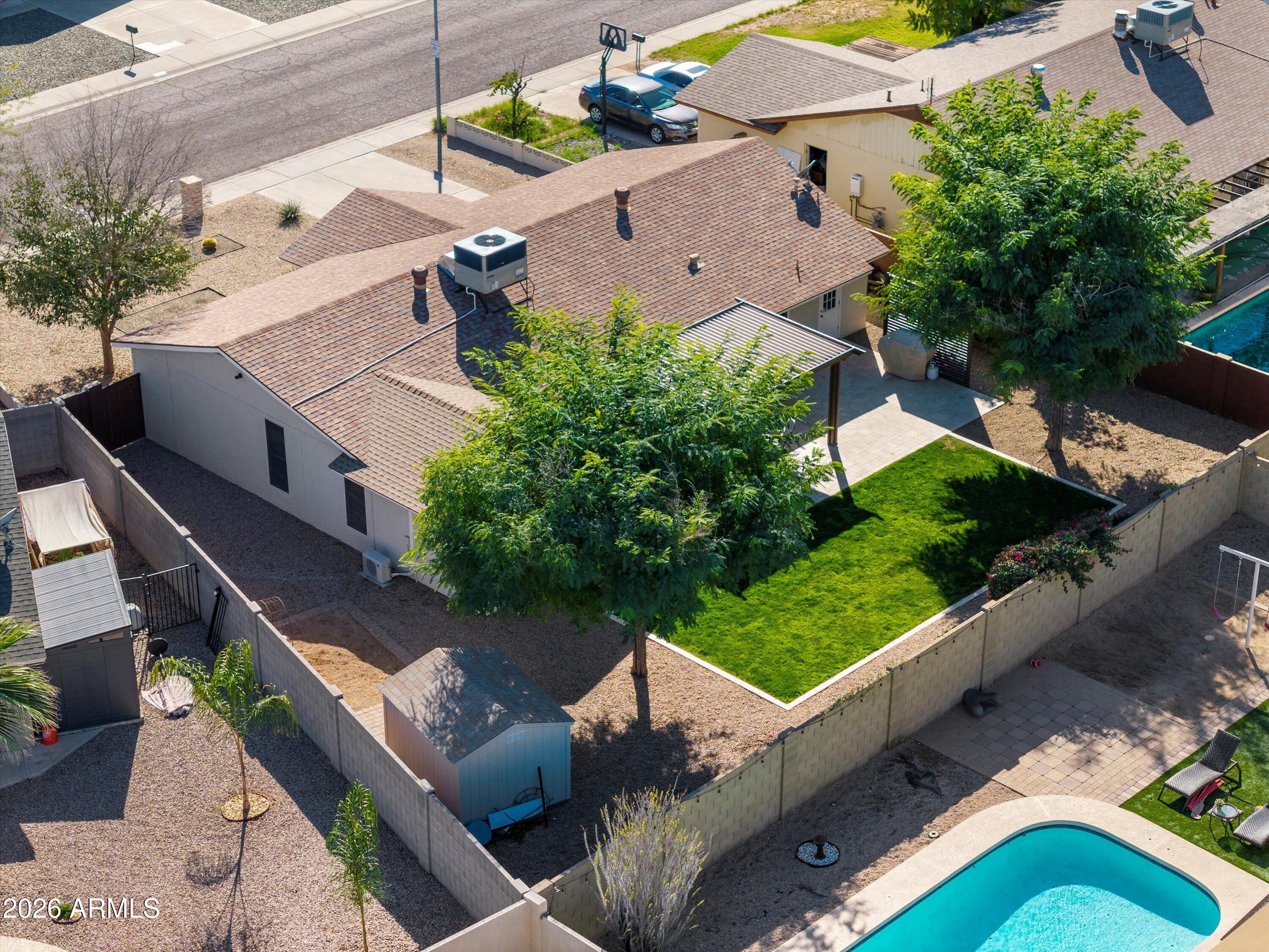 3444 E WINDROSE Drive