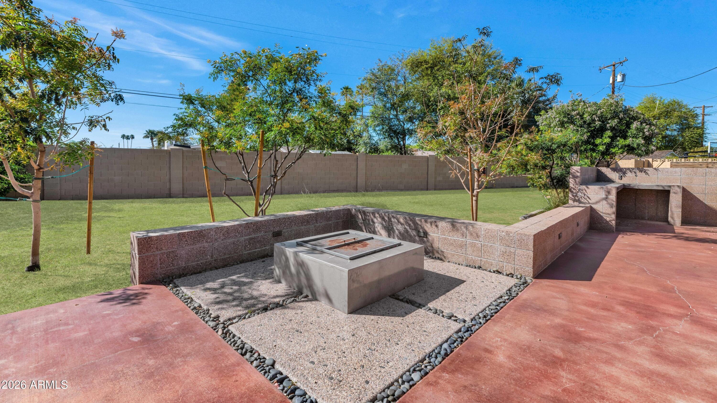 4210 N 63RD Place