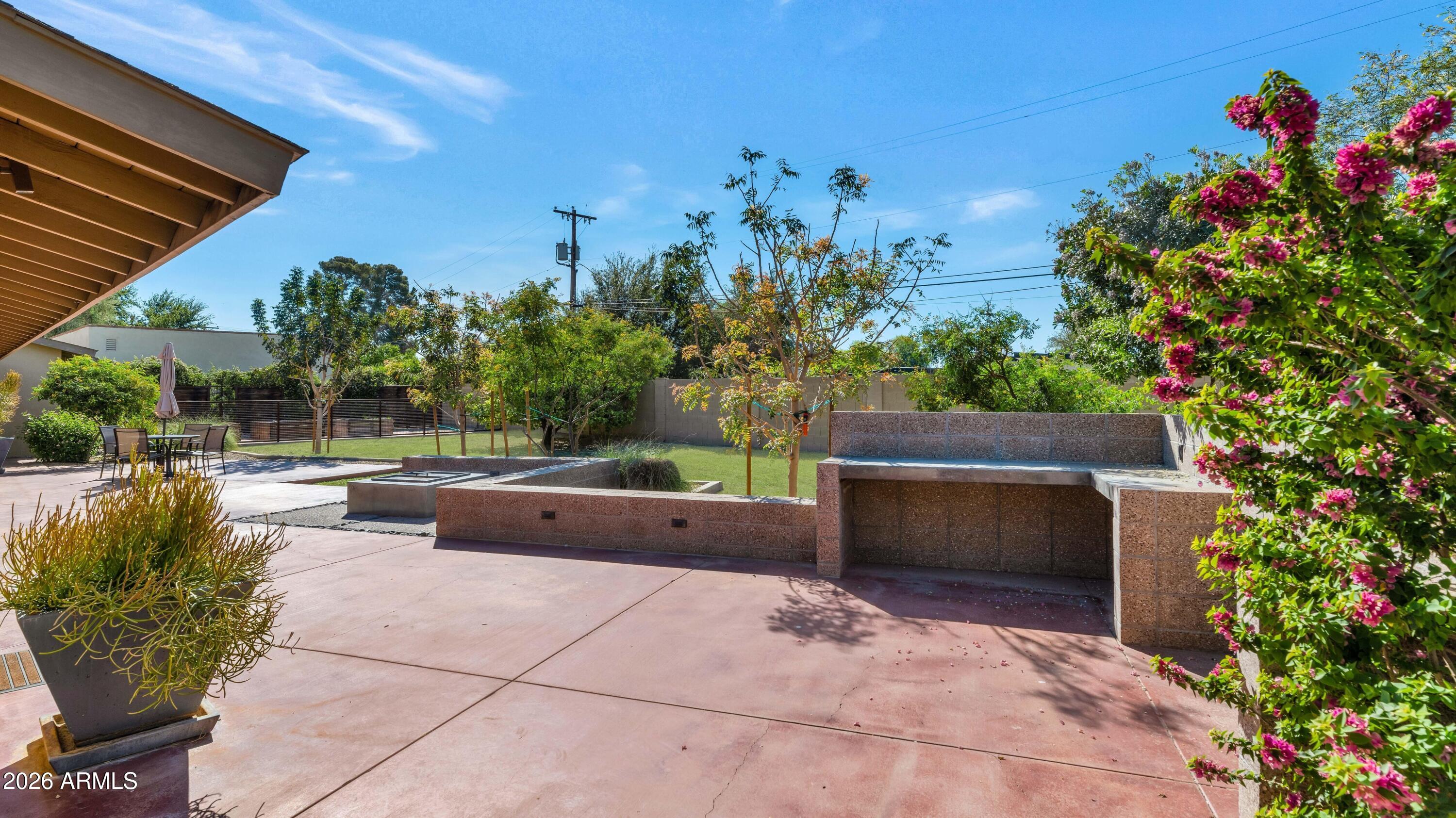 4210 N 63RD Place