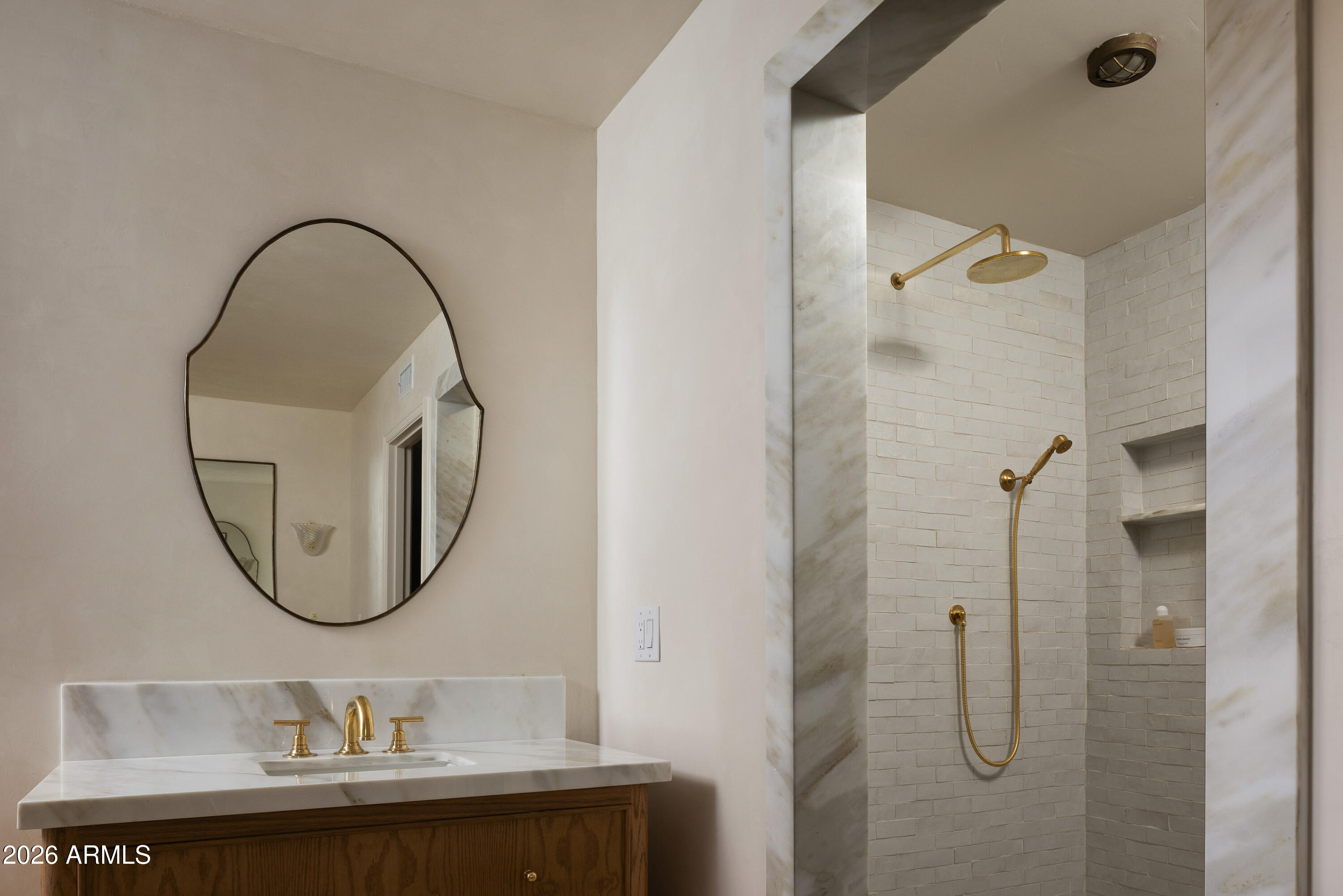 5501 E CAMELBACK Road