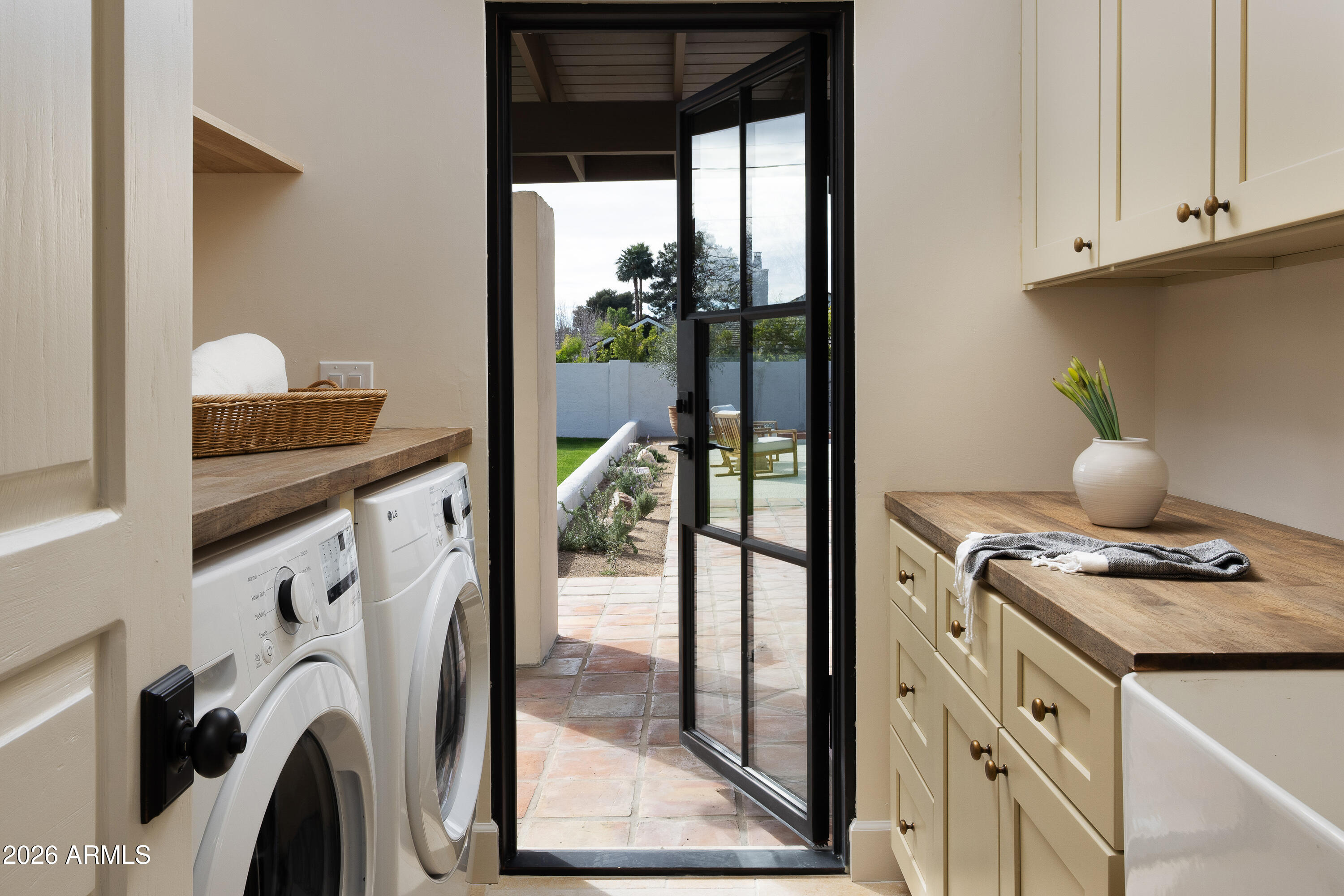 5501 E CAMELBACK Road