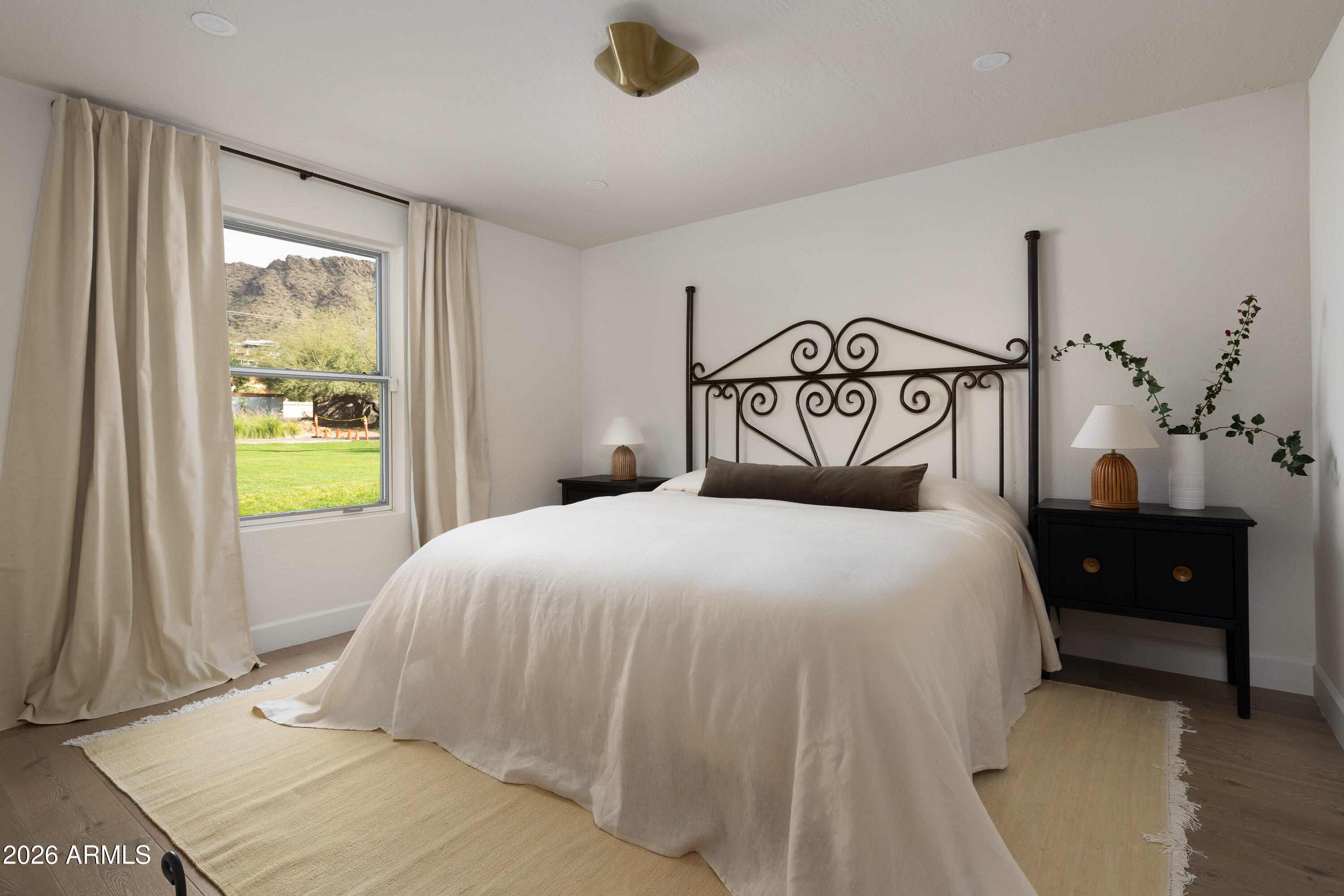 5501 E CAMELBACK Road