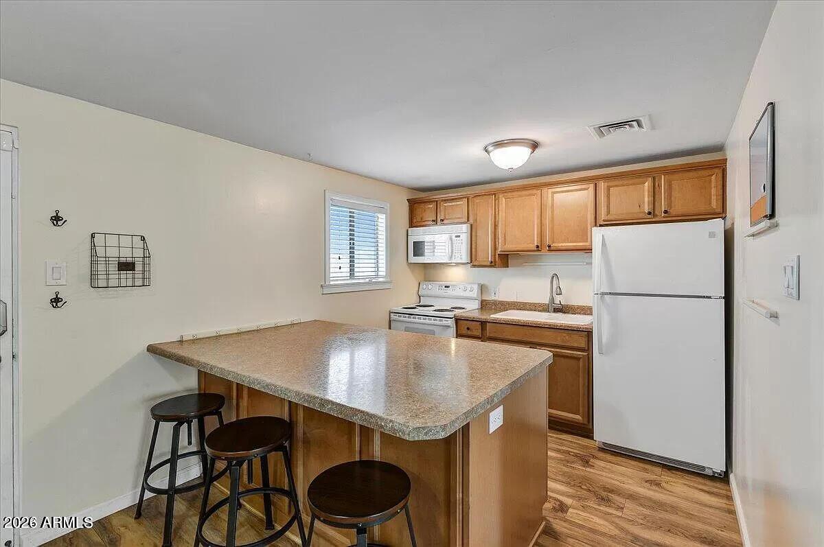 6125 E INDIAN SCHOOL Road 192