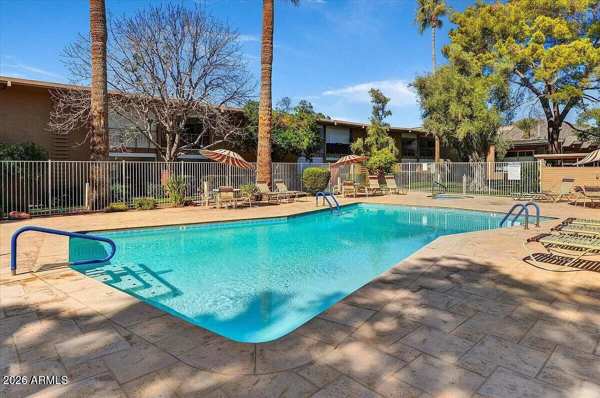 6125 E INDIAN SCHOOL Road 192