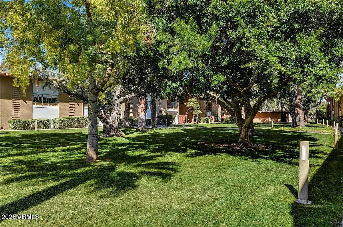 6125 E INDIAN SCHOOL Road 192