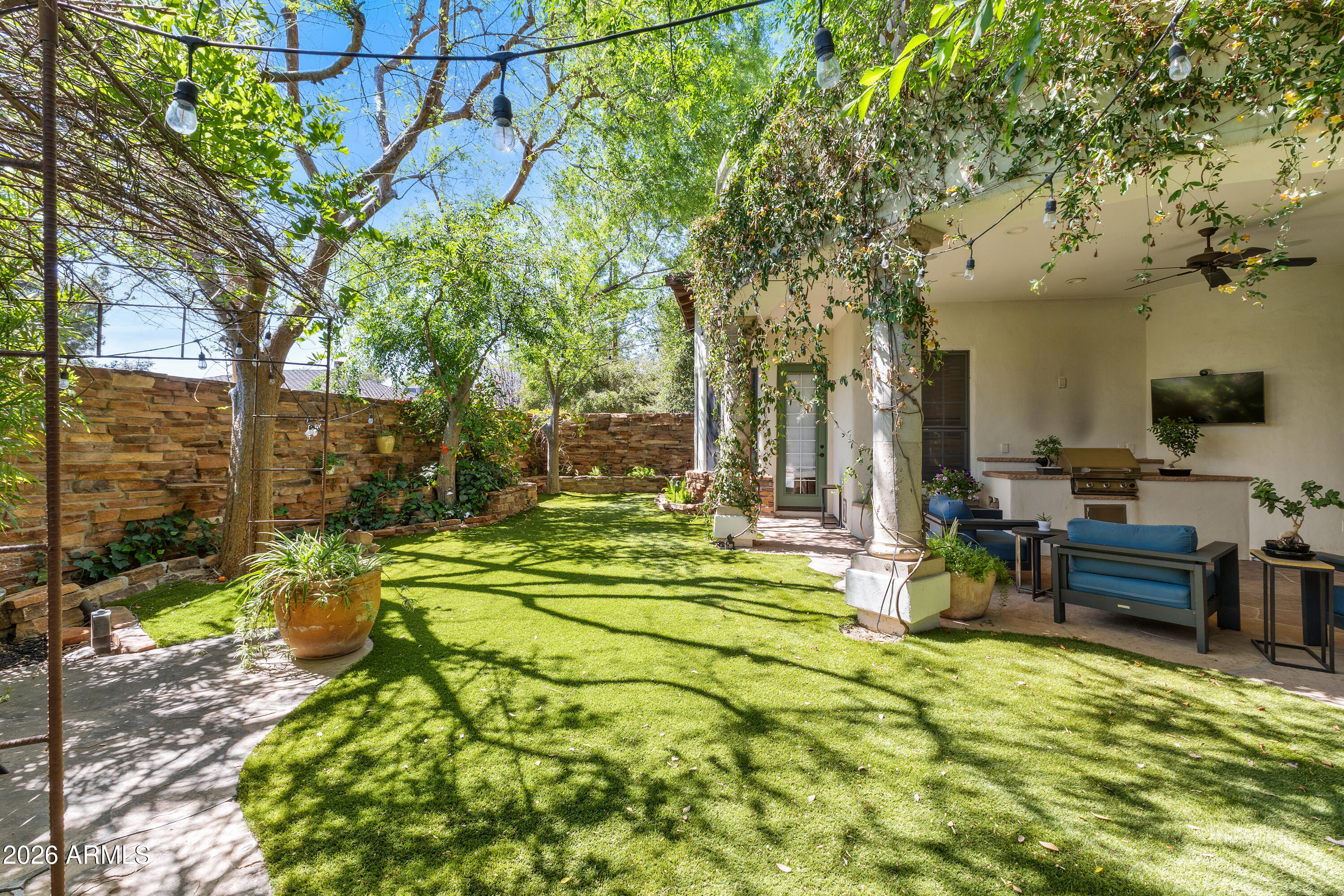 505 E ADAIR Drive