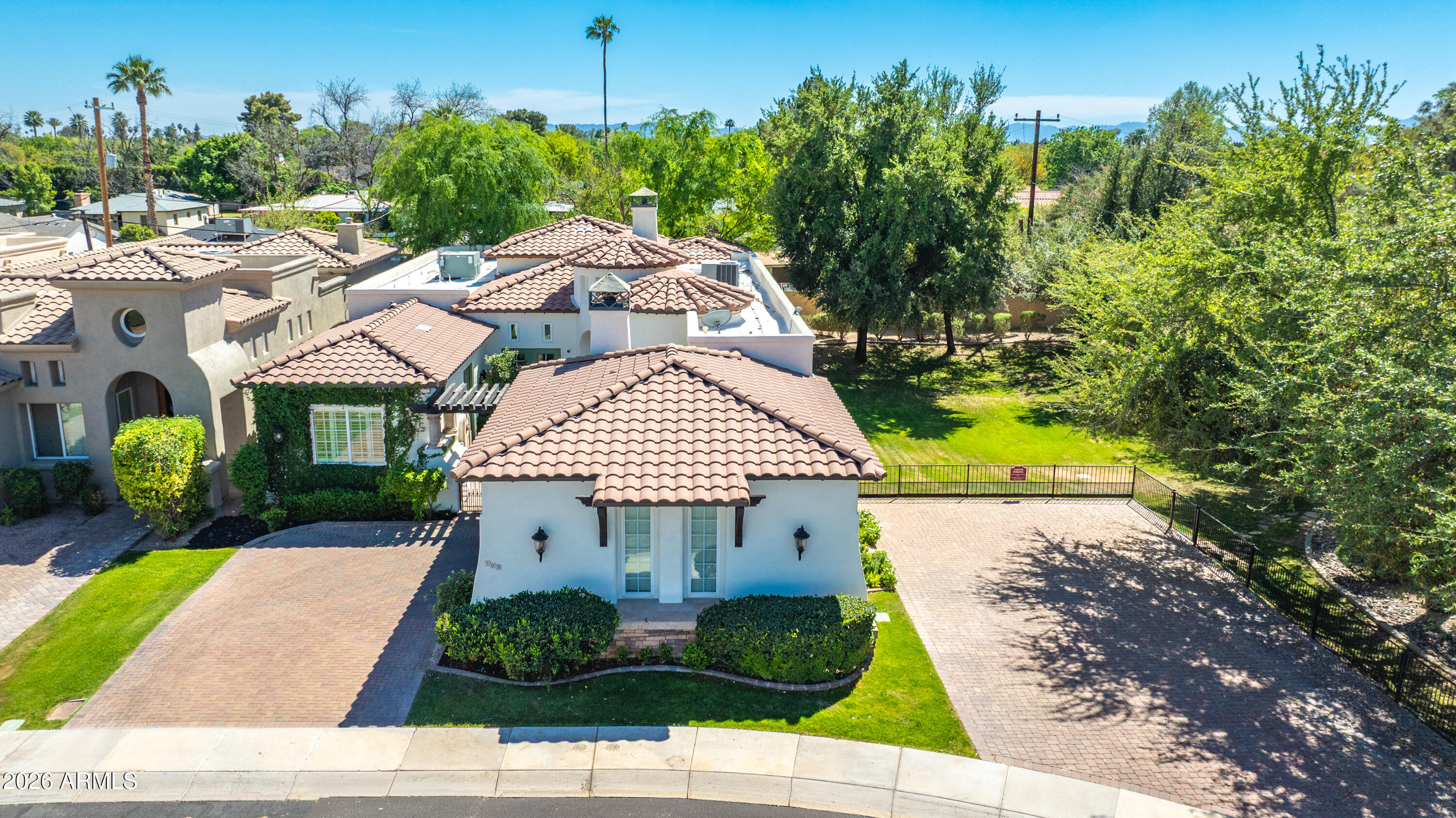 505 E ADAIR Drive