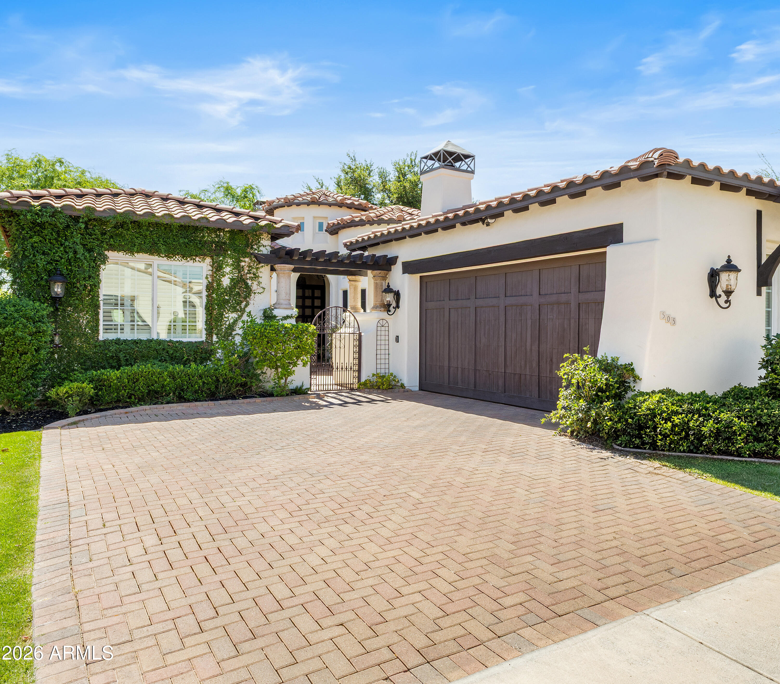 505 E ADAIR Drive