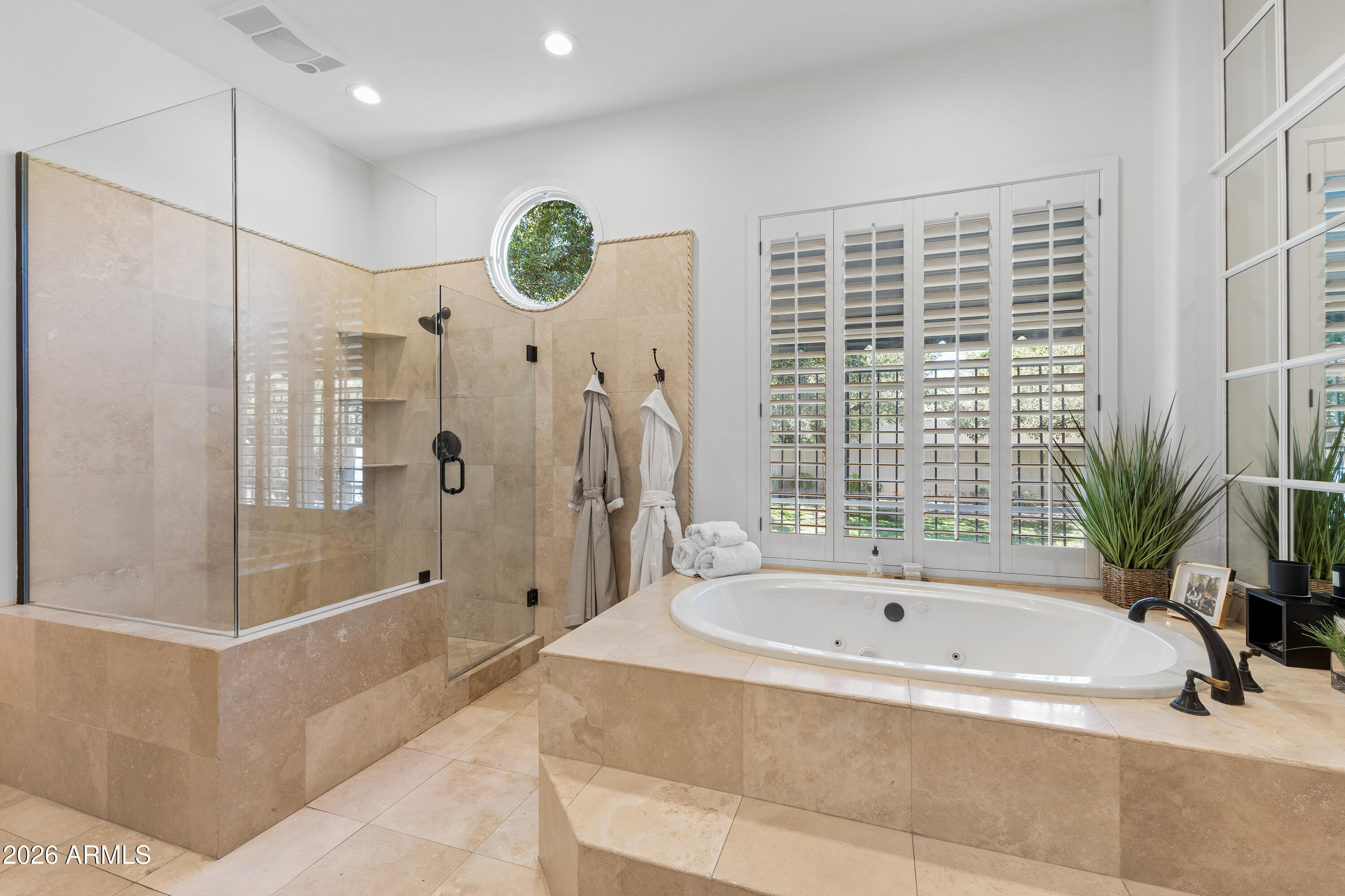 505 E ADAIR Drive