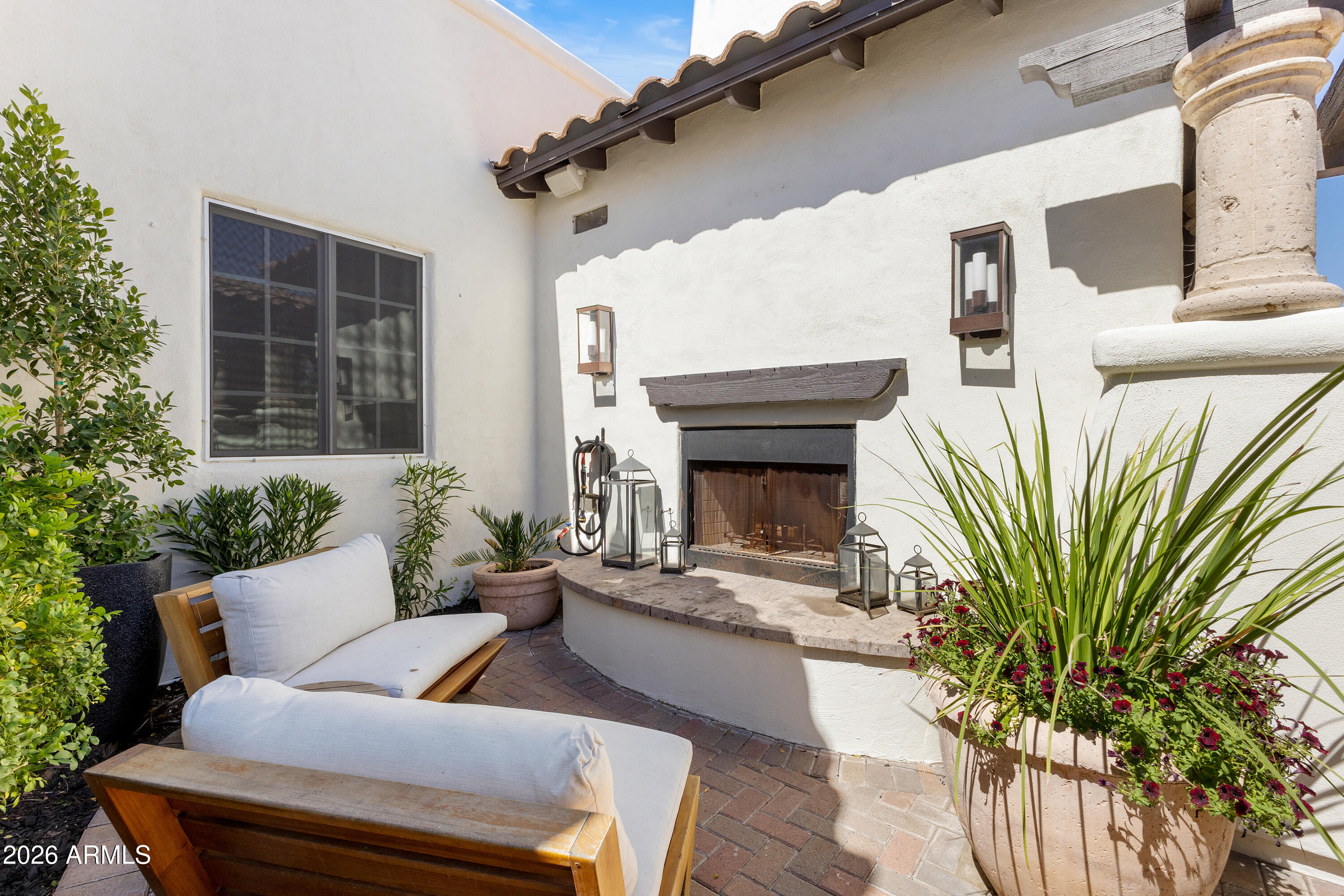 505 E ADAIR Drive