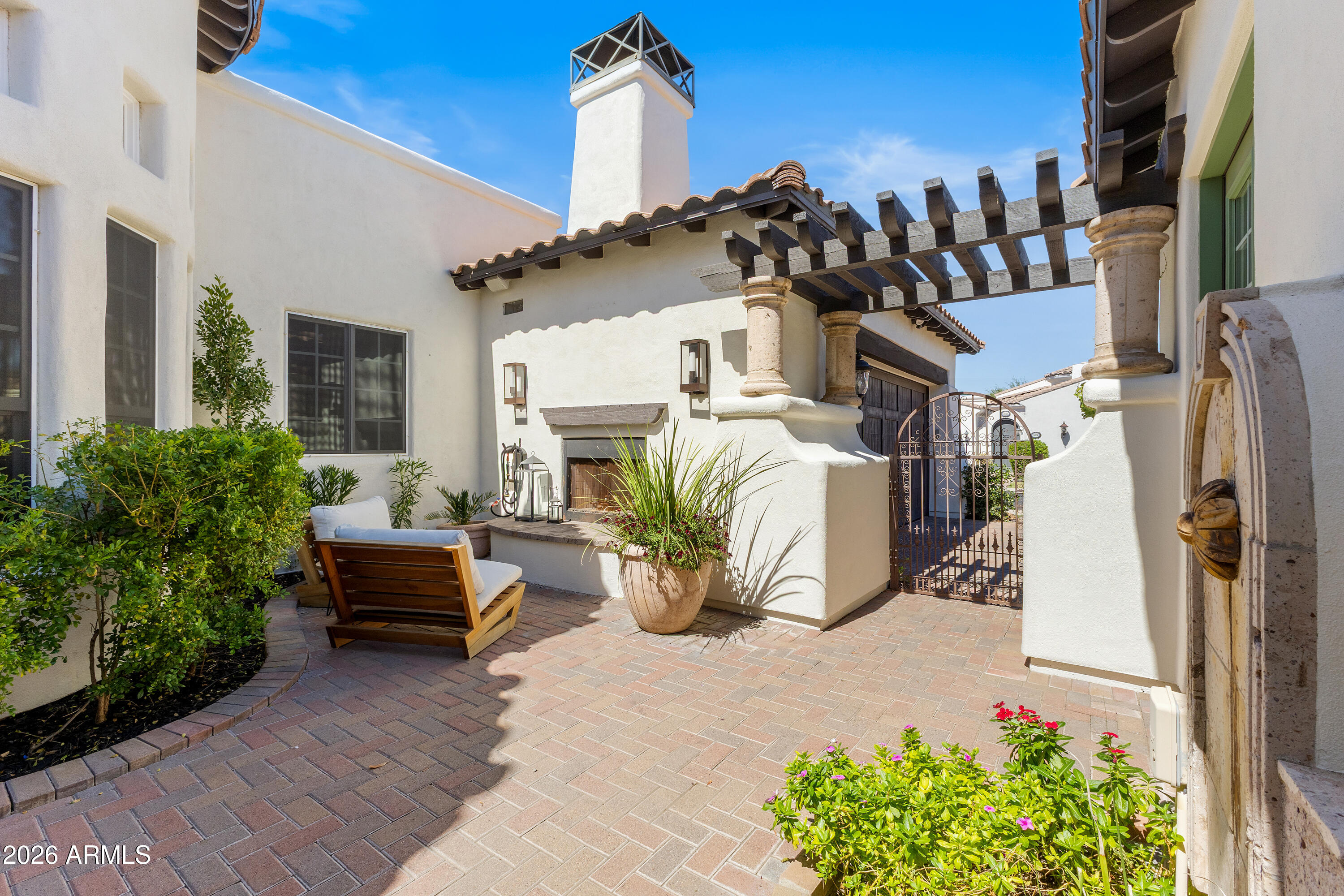 505 E ADAIR Drive