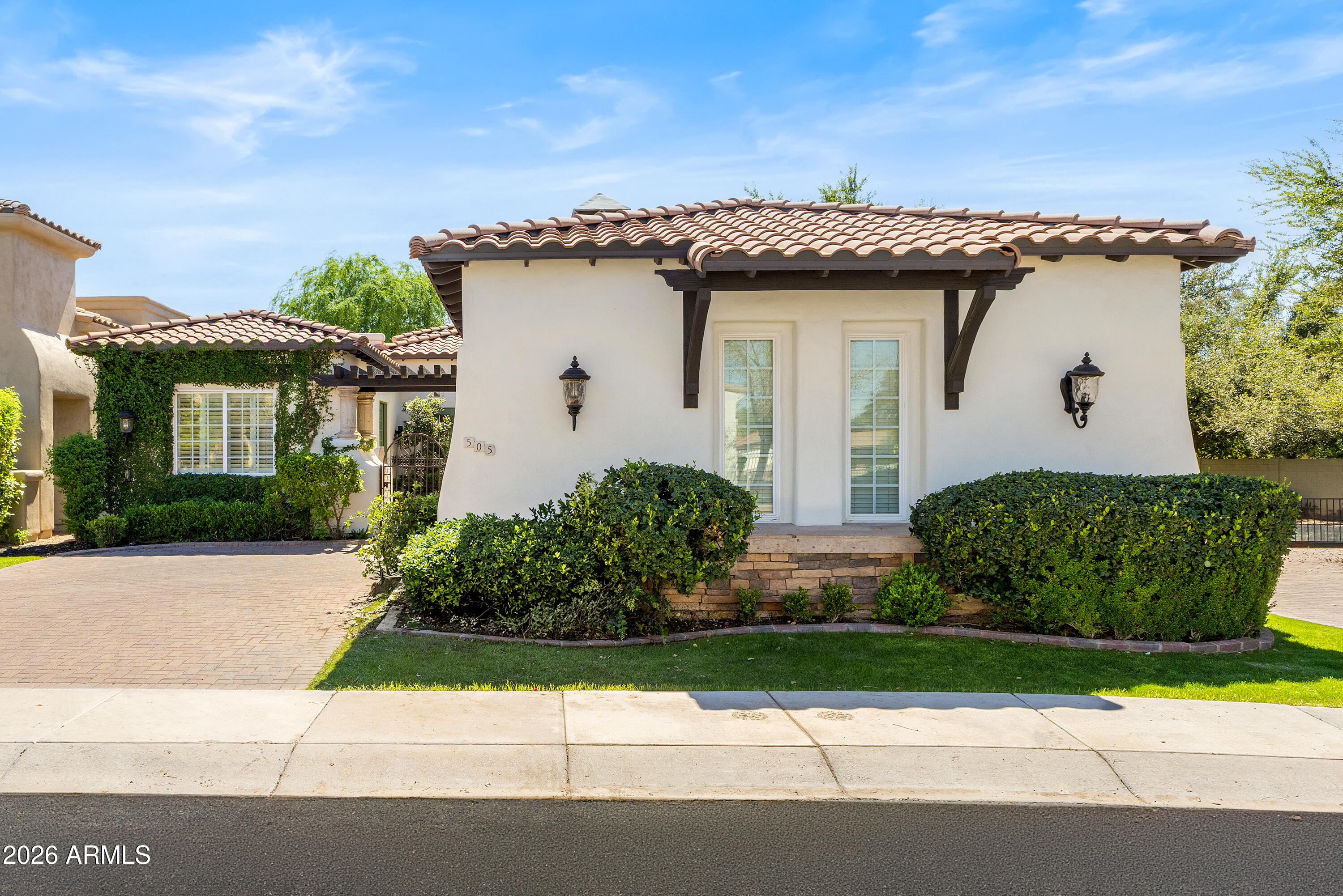 505 E ADAIR Drive
