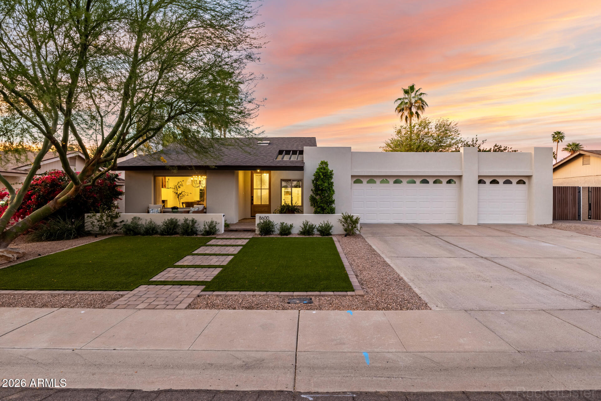 8600 E SAN DANIEL Drive