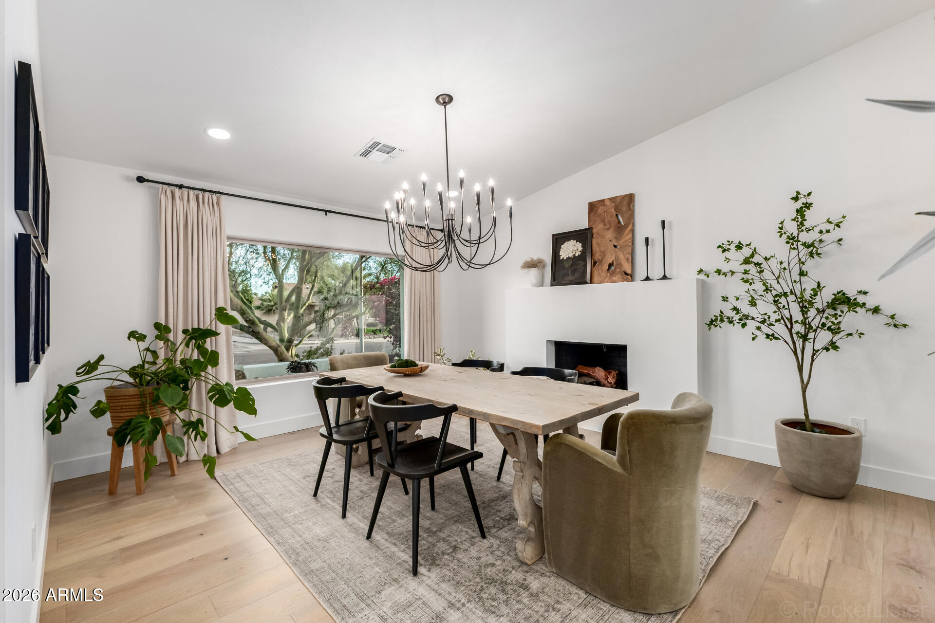 8600 E SAN DANIEL Drive