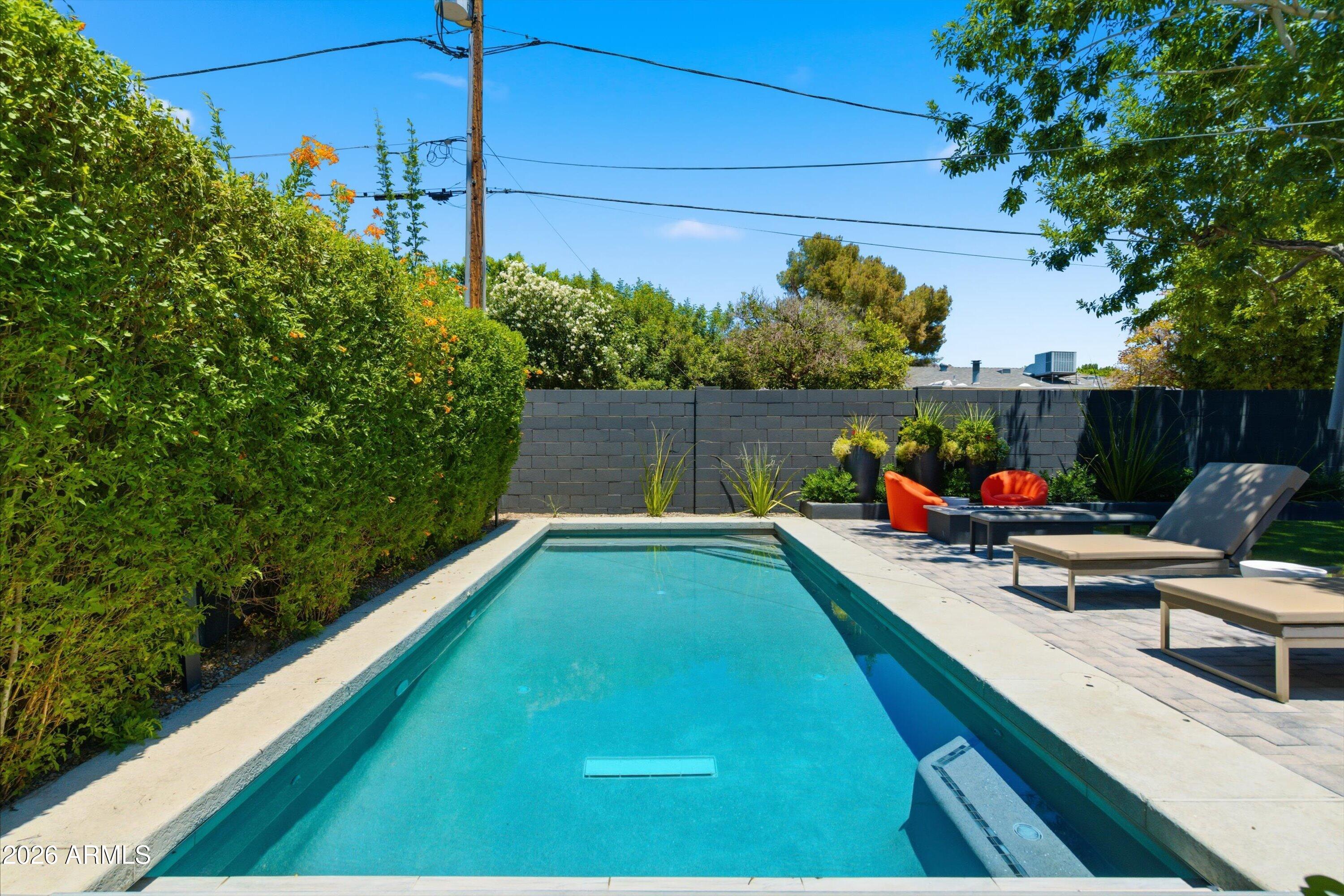 4618 E CALLE VENTURA