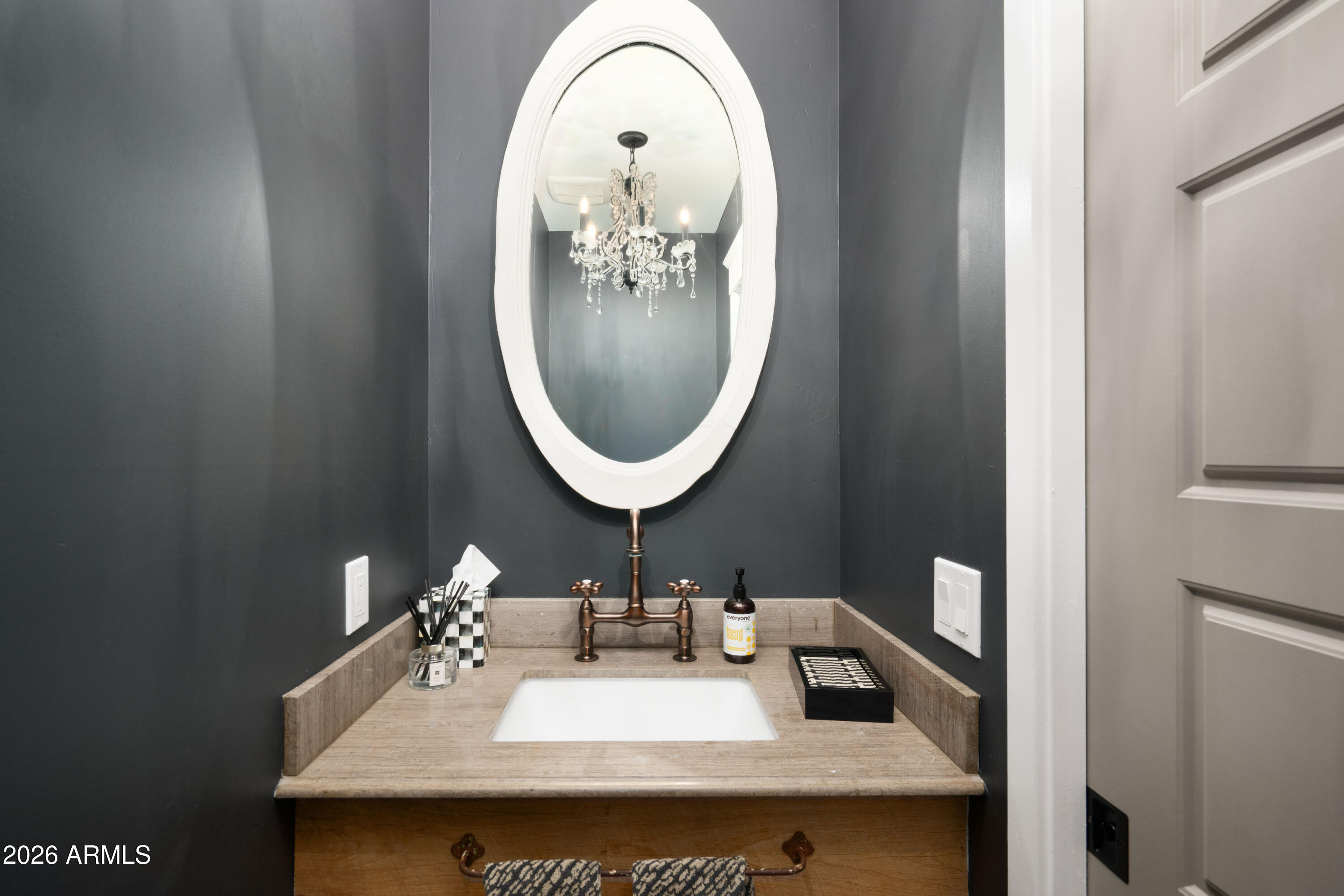 4618 E CALLE VENTURA