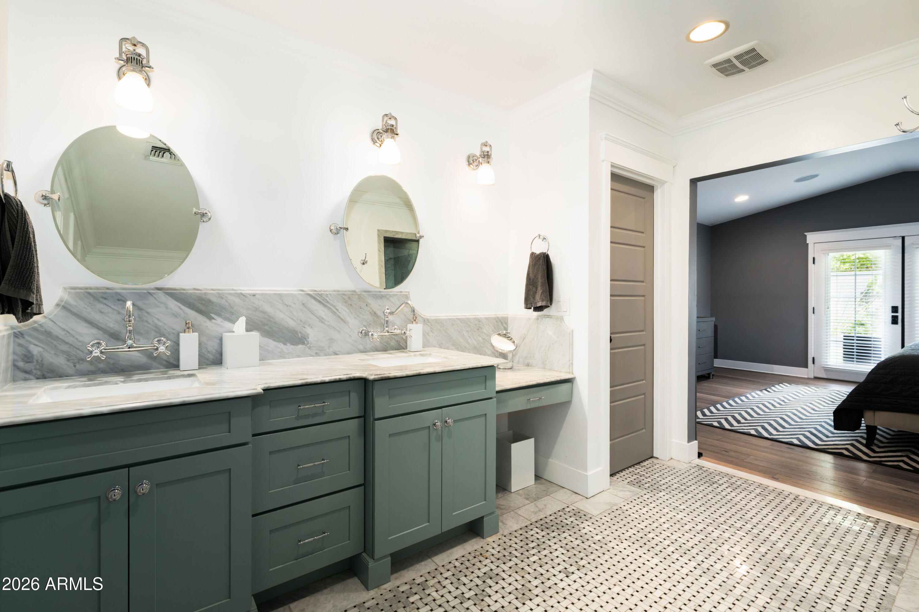 4618 E CALLE VENTURA