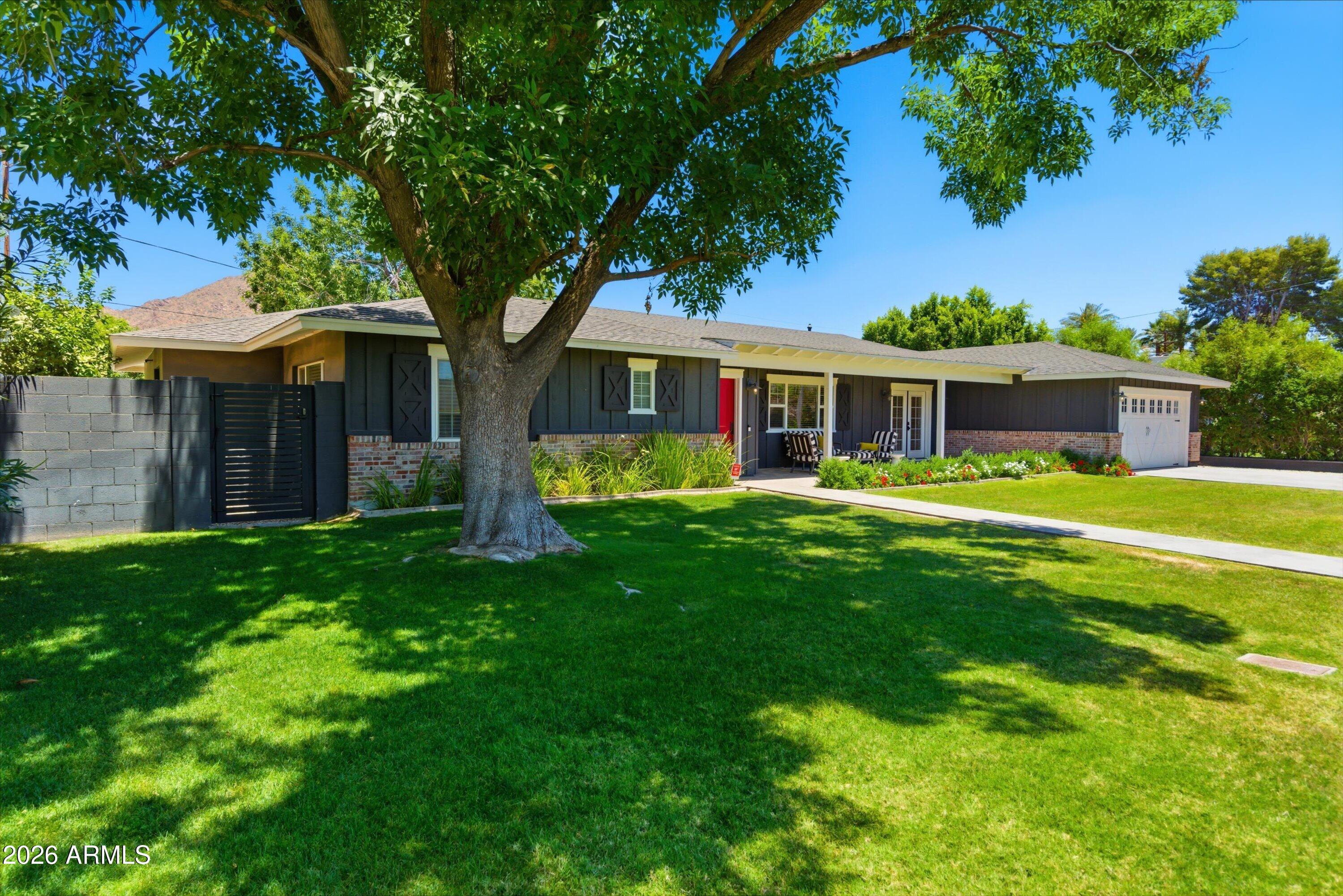 4618 E CALLE VENTURA