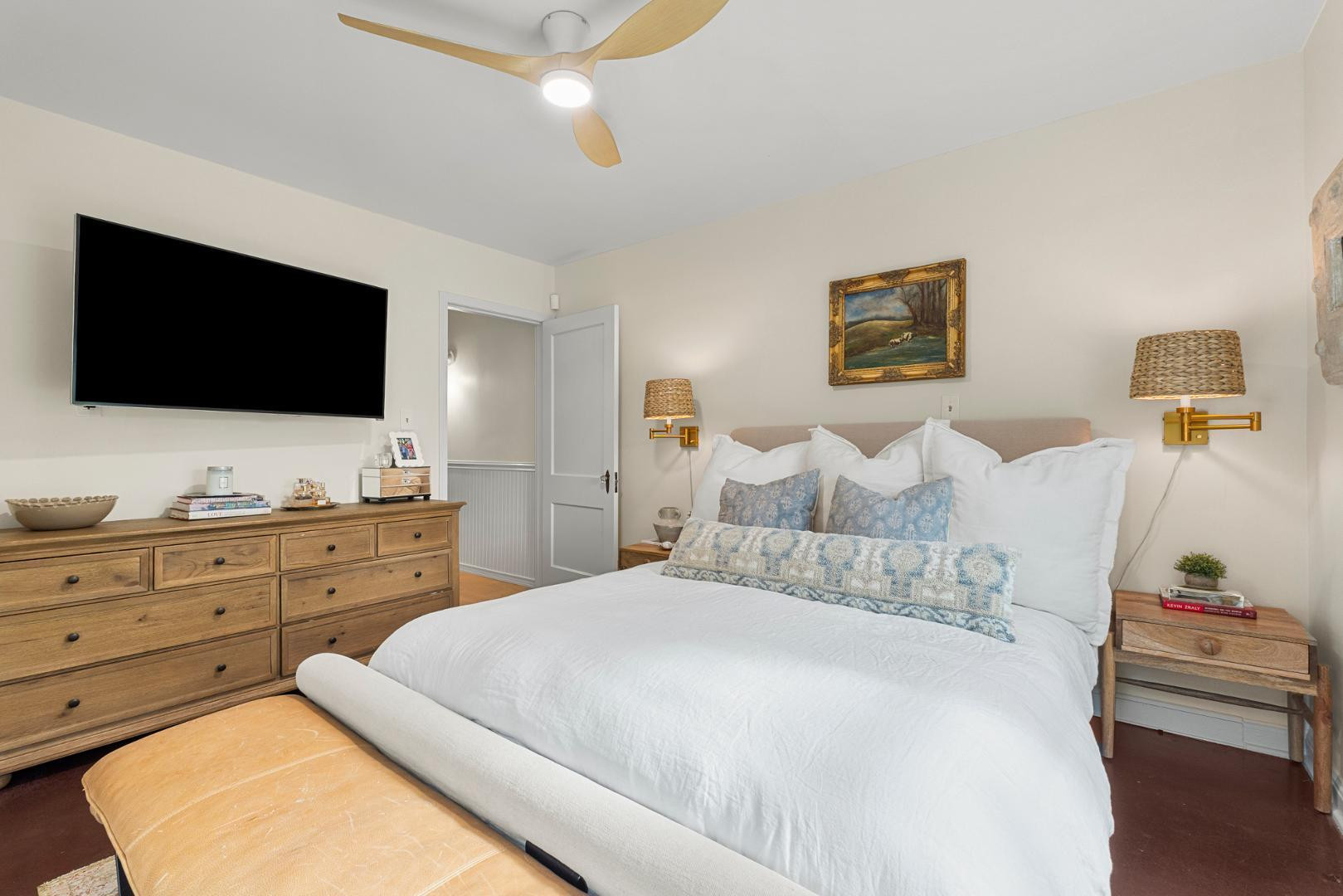 317 W Encanto Boulevard